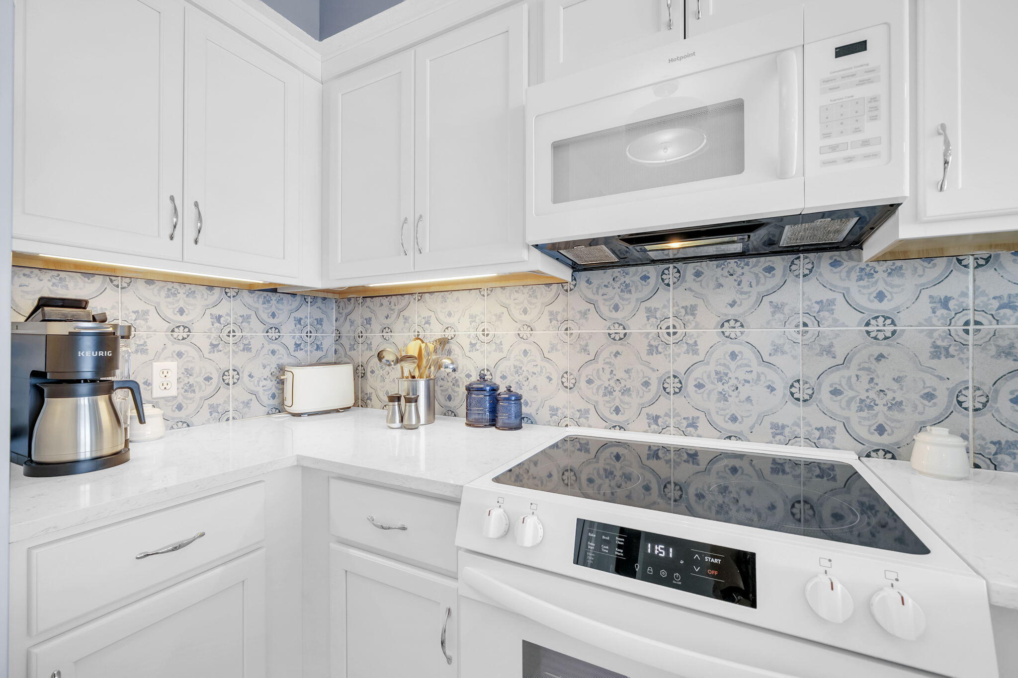 The Palms Condo - Residential