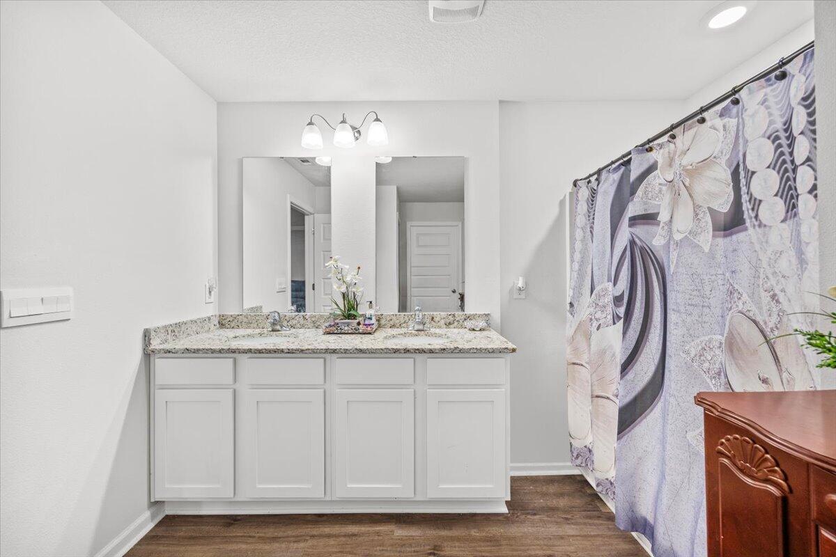 PLANTATION WOODS - Residential