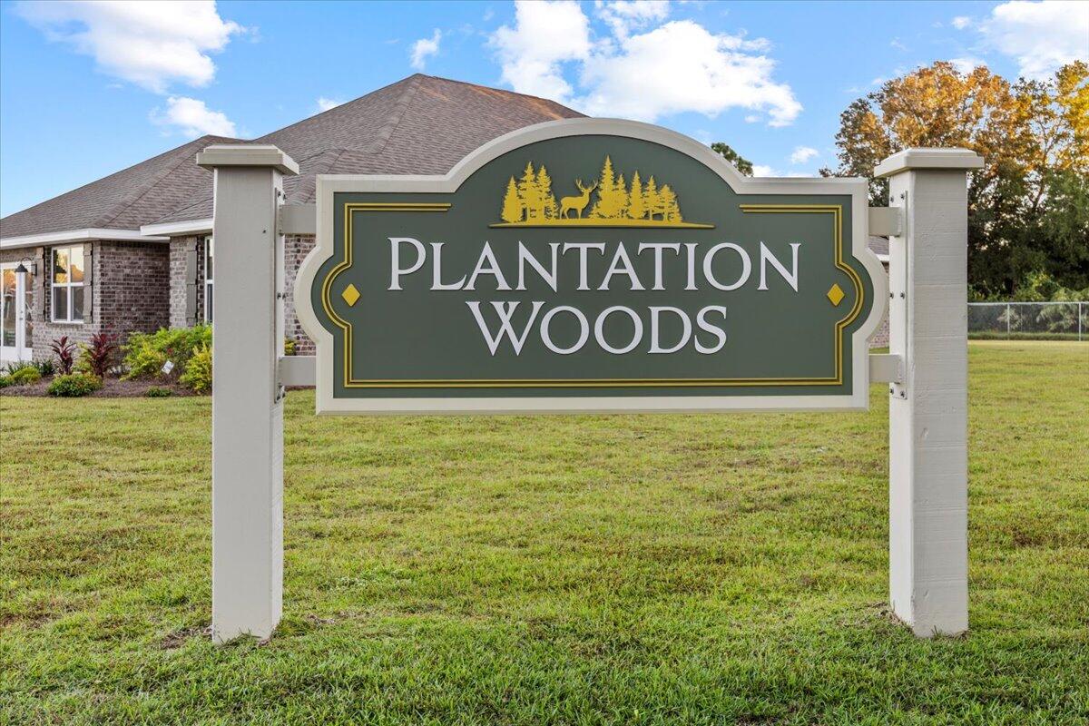 PLANTATION WOODS - Residential