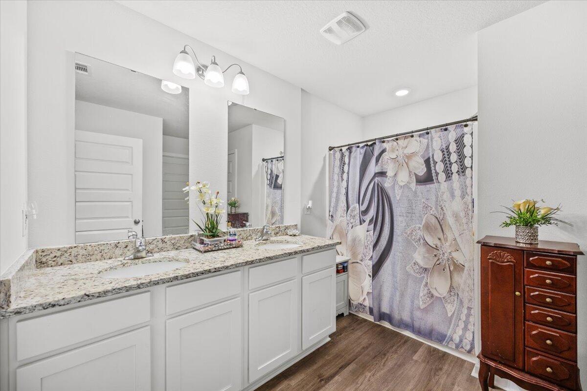 PLANTATION WOODS - Residential