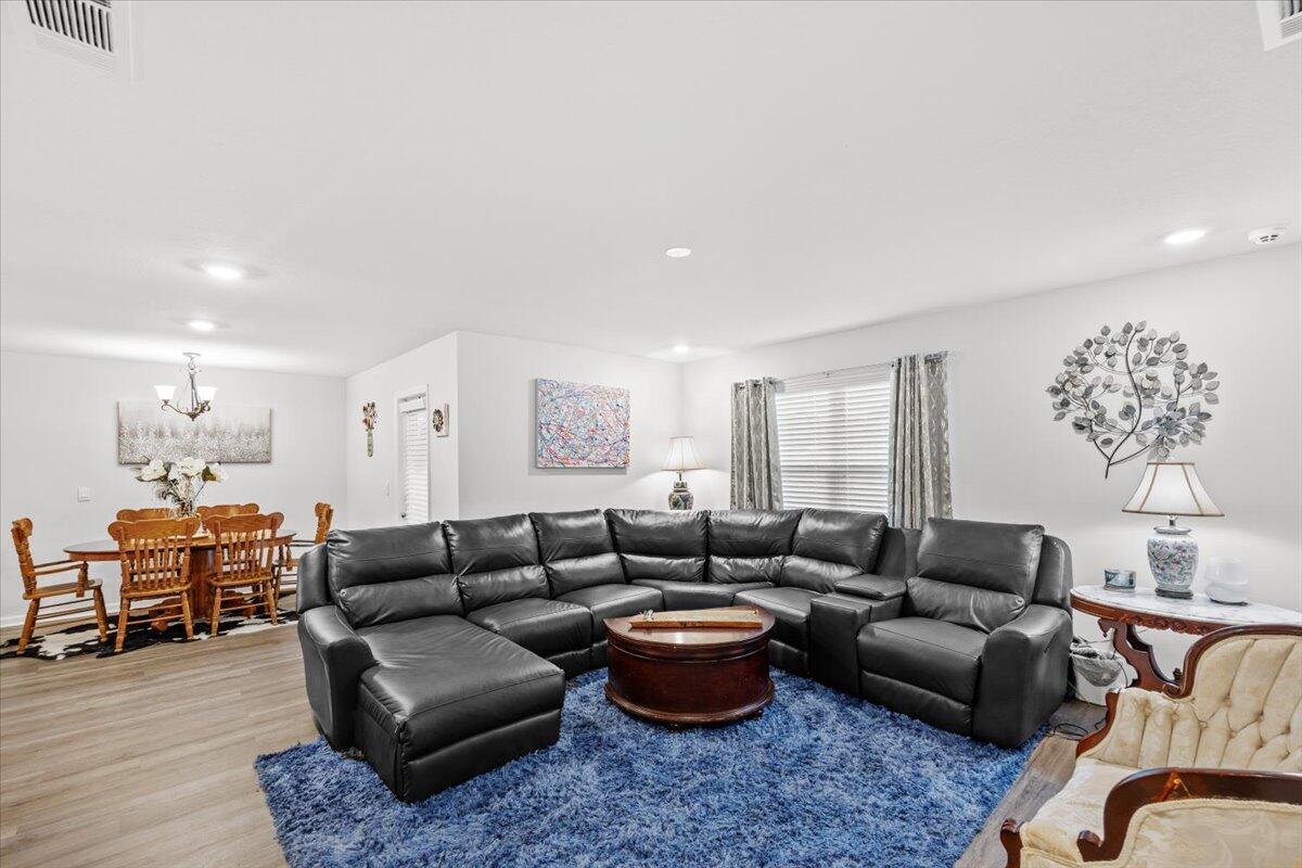 PLANTATION WOODS - Residential