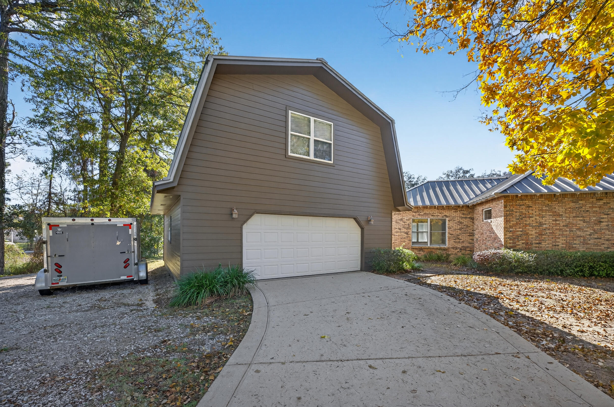 SHIRKS BAYOU - Residential