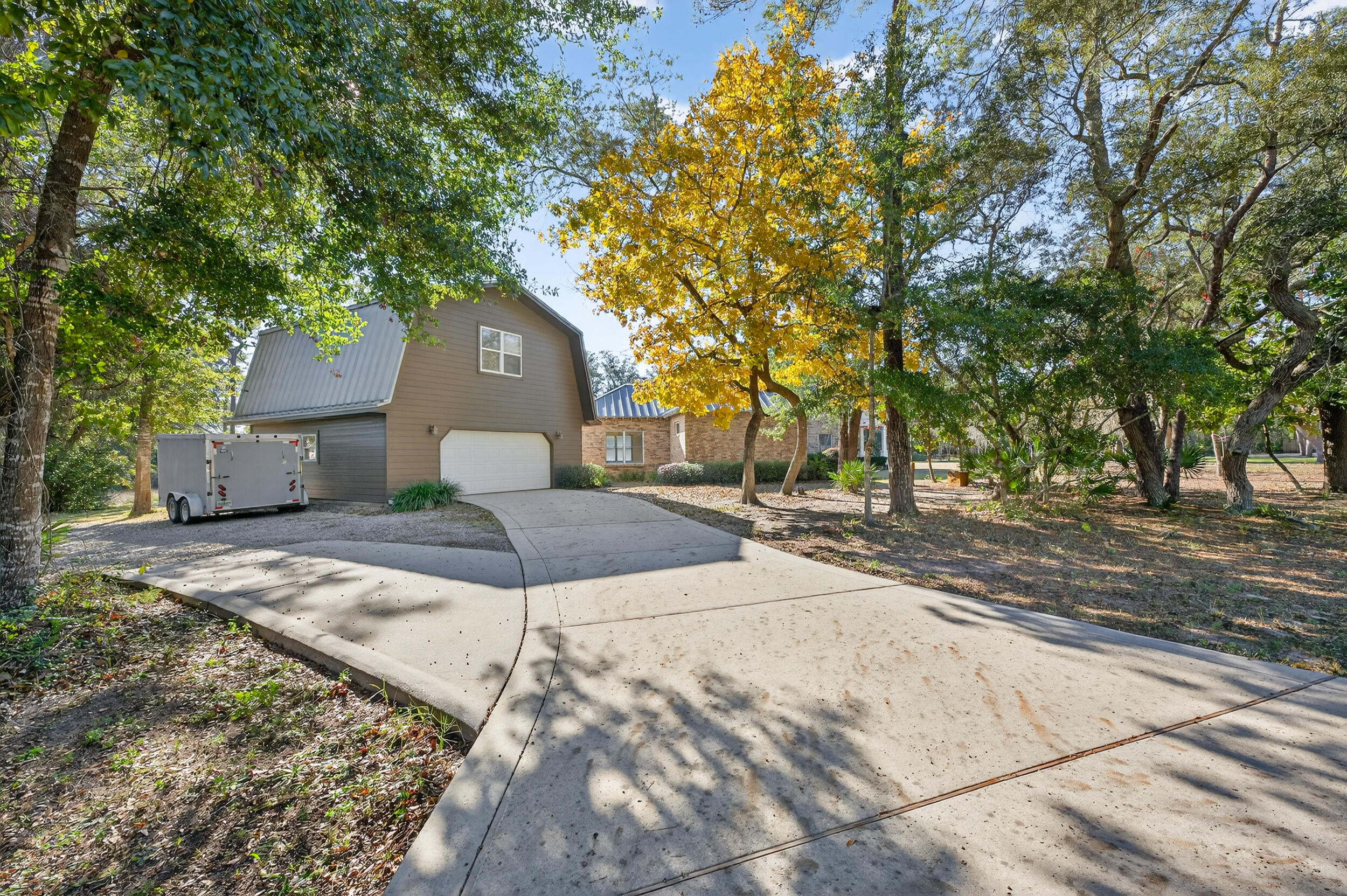 SHIRKS BAYOU - Residential