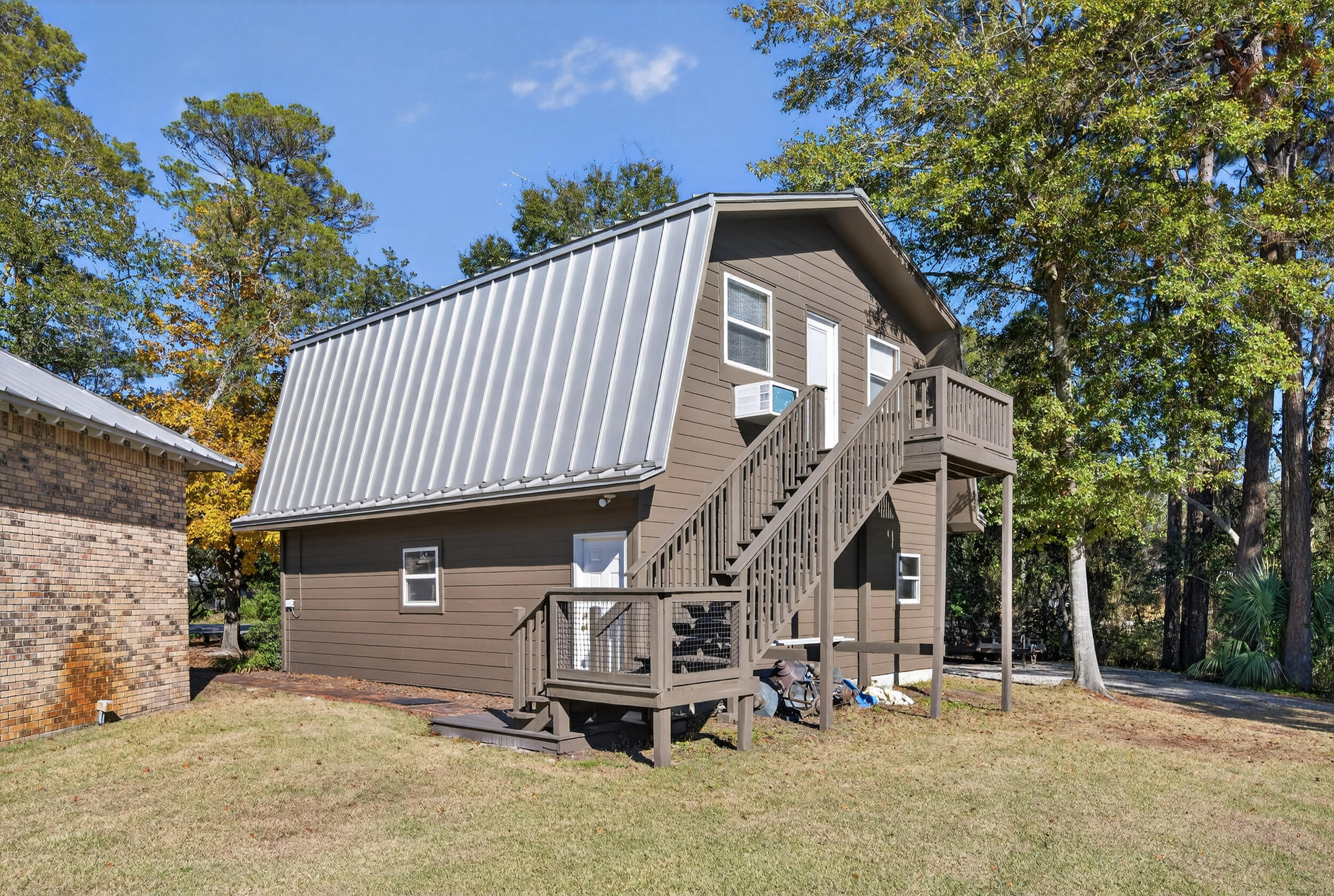 SHIRKS BAYOU - Residential