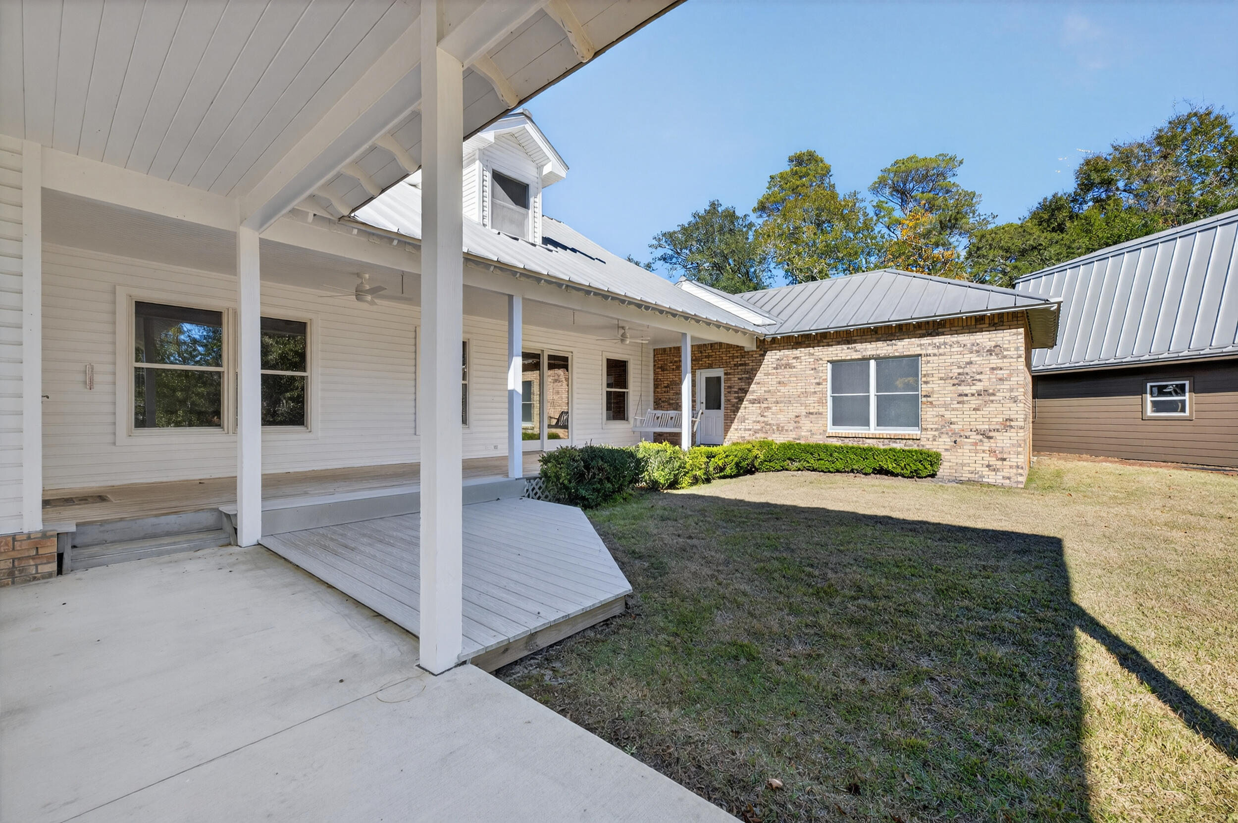 SHIRKS BAYOU - Residential