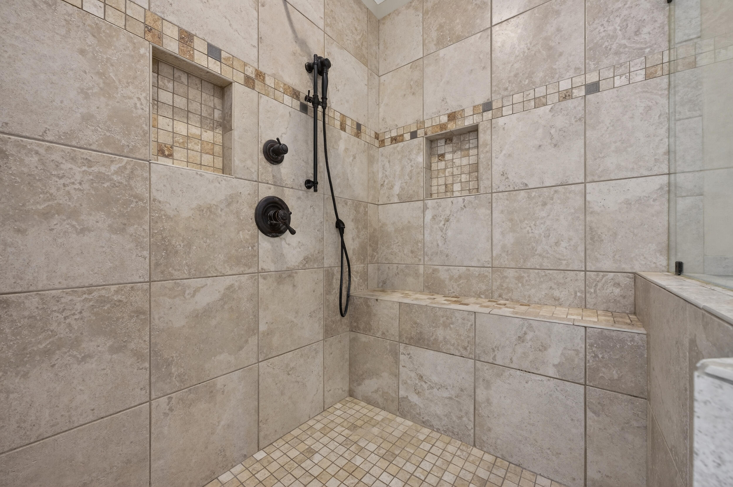 SHIRKS BAYOU - Residential