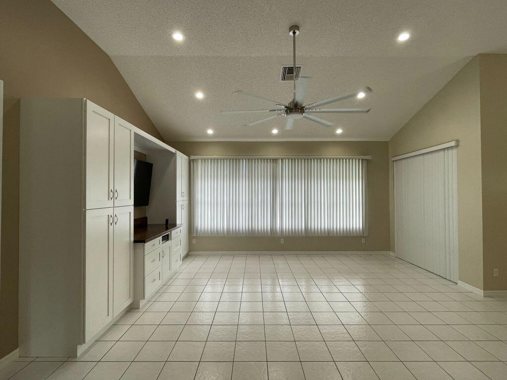 Royal Highlands 55+ Community - Residential