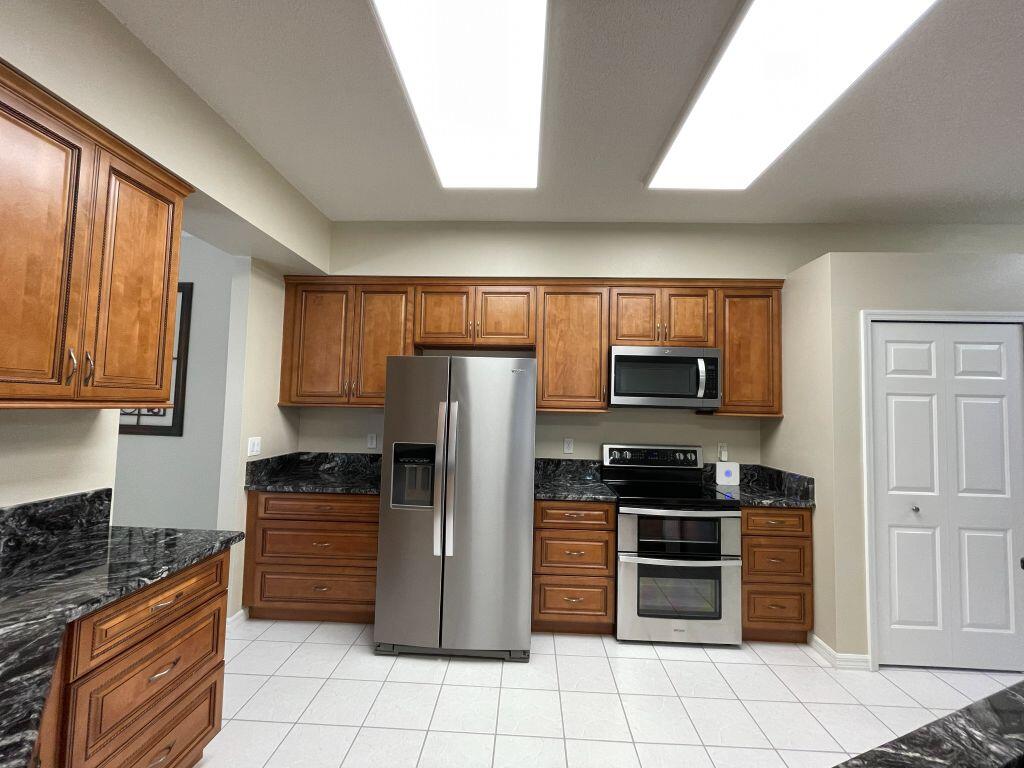 Royal Highlands 55+ Community - Residential