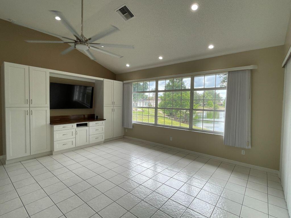Royal Highlands 55+ Community - Residential
