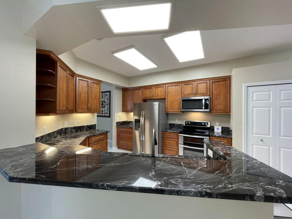 Royal Highlands 55+ Community - Residential
