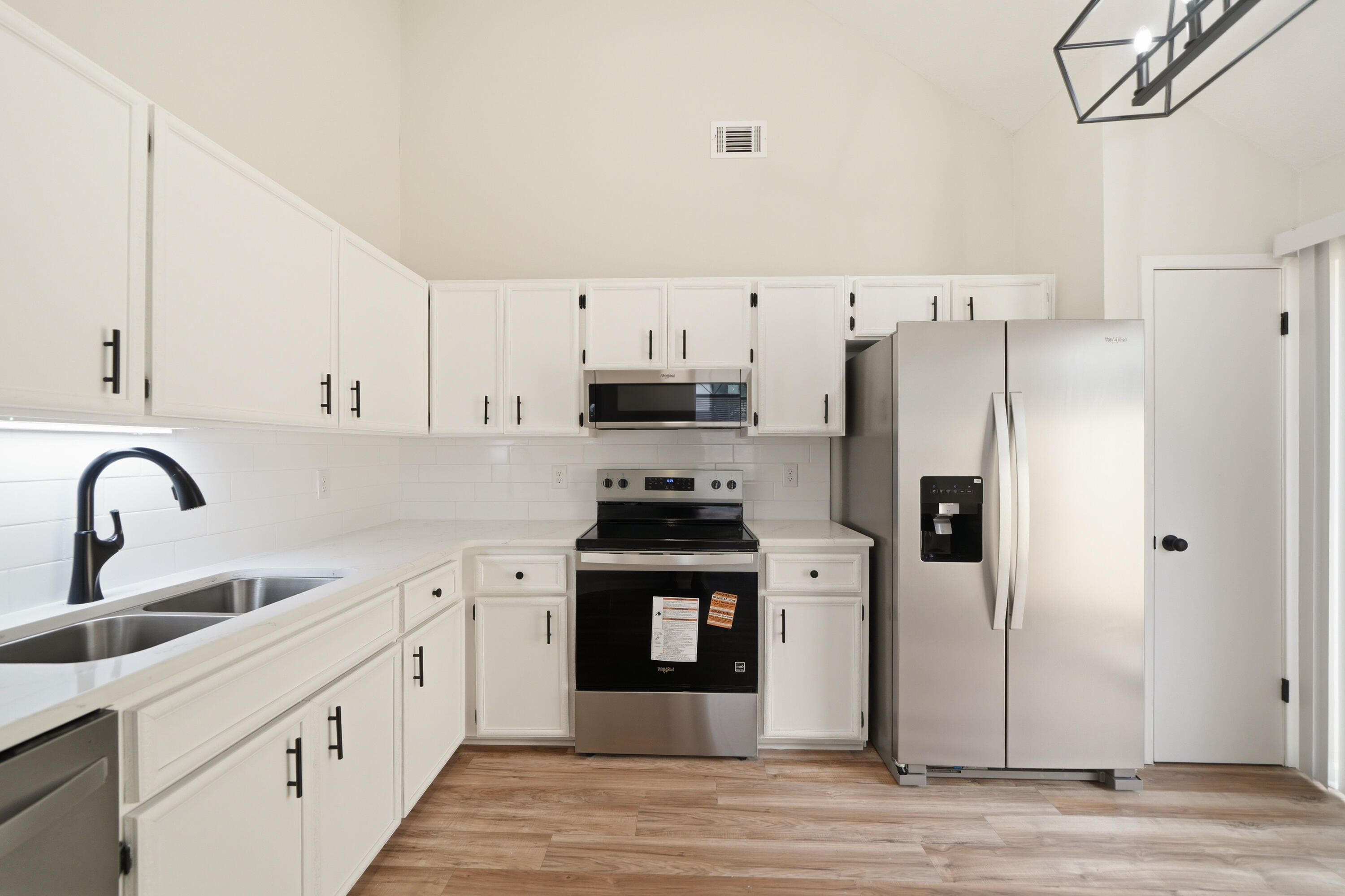 3047 Yorktown Circle