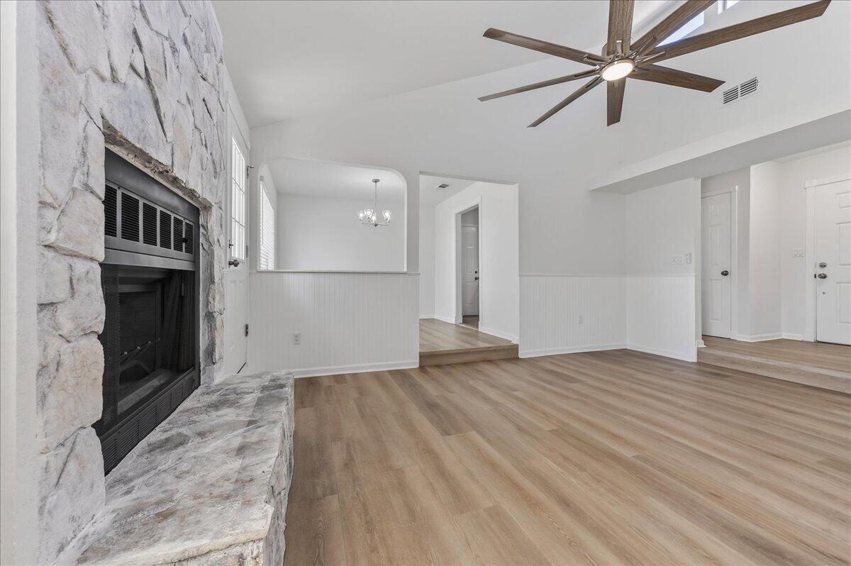 QUIET WOOD - Residential