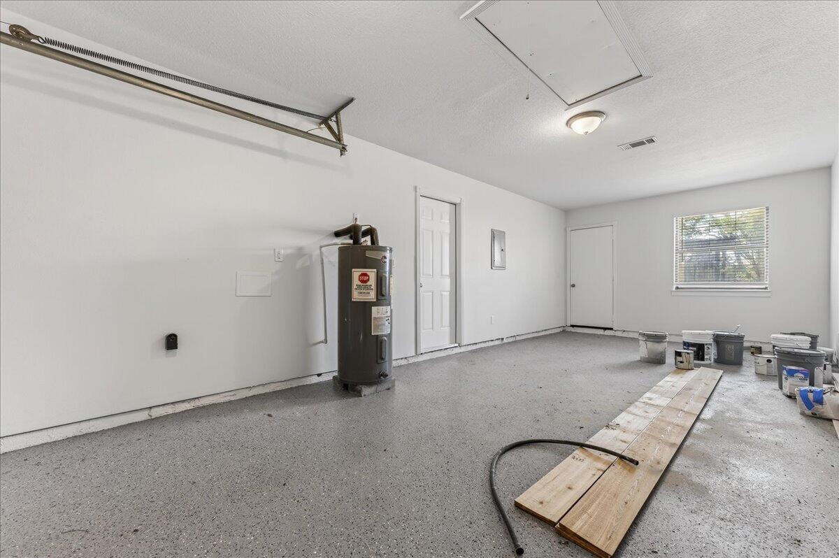 QUIET WOOD - Residential