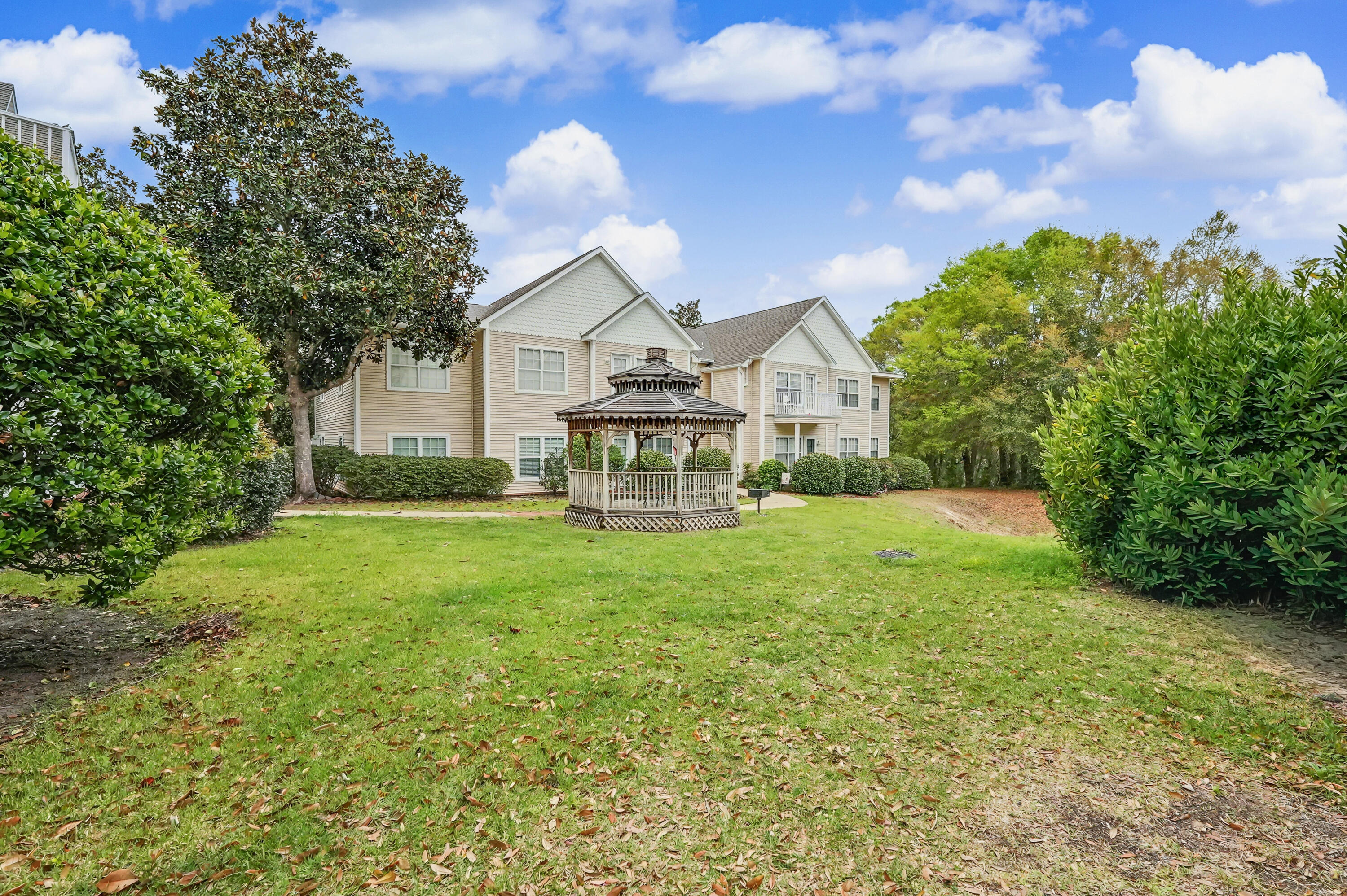 THE OAKS AT NICEVILLE PH III - Residential