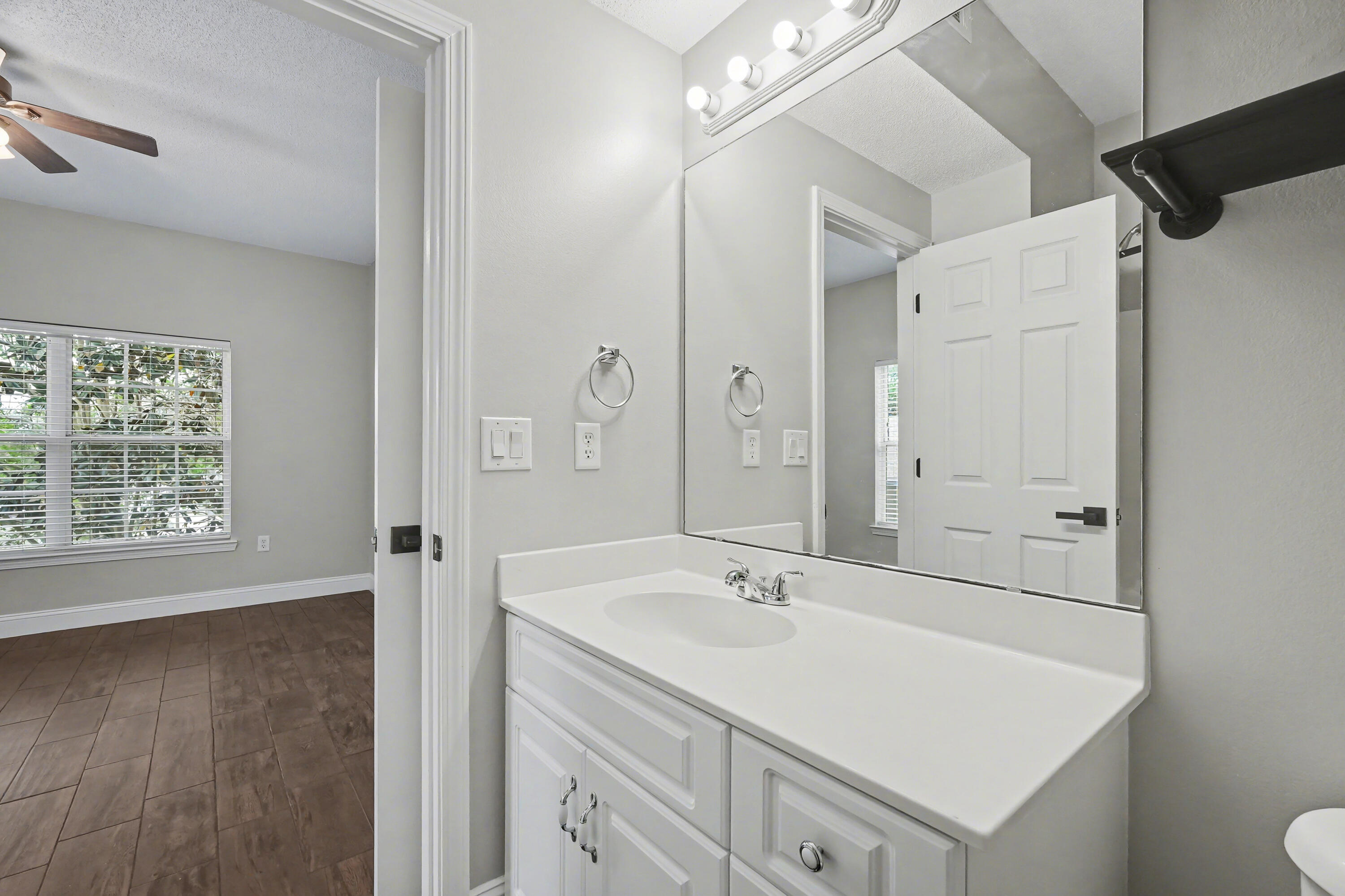 THE OAKS AT NICEVILLE PH III - Residential