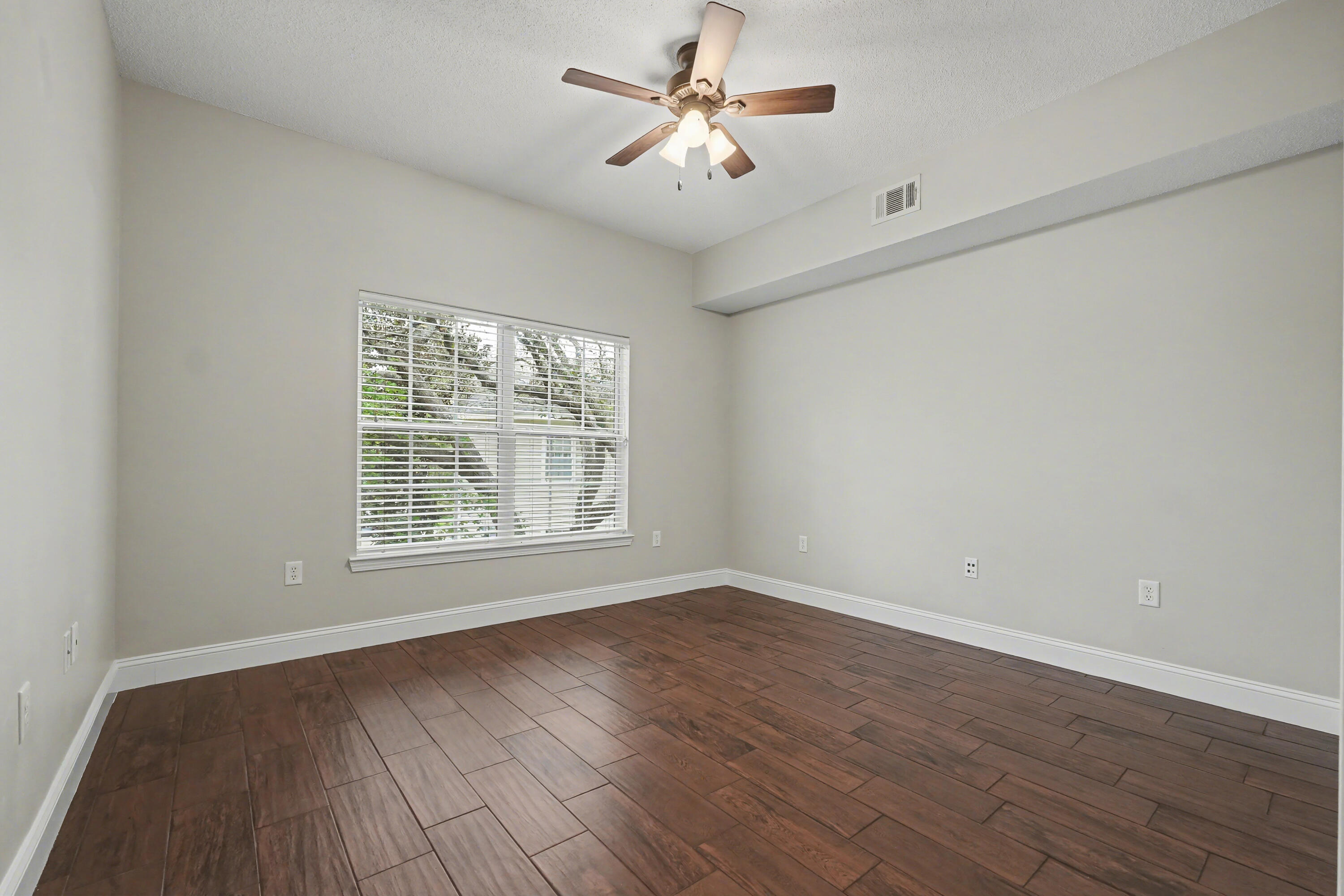 THE OAKS AT NICEVILLE PH III - Residential