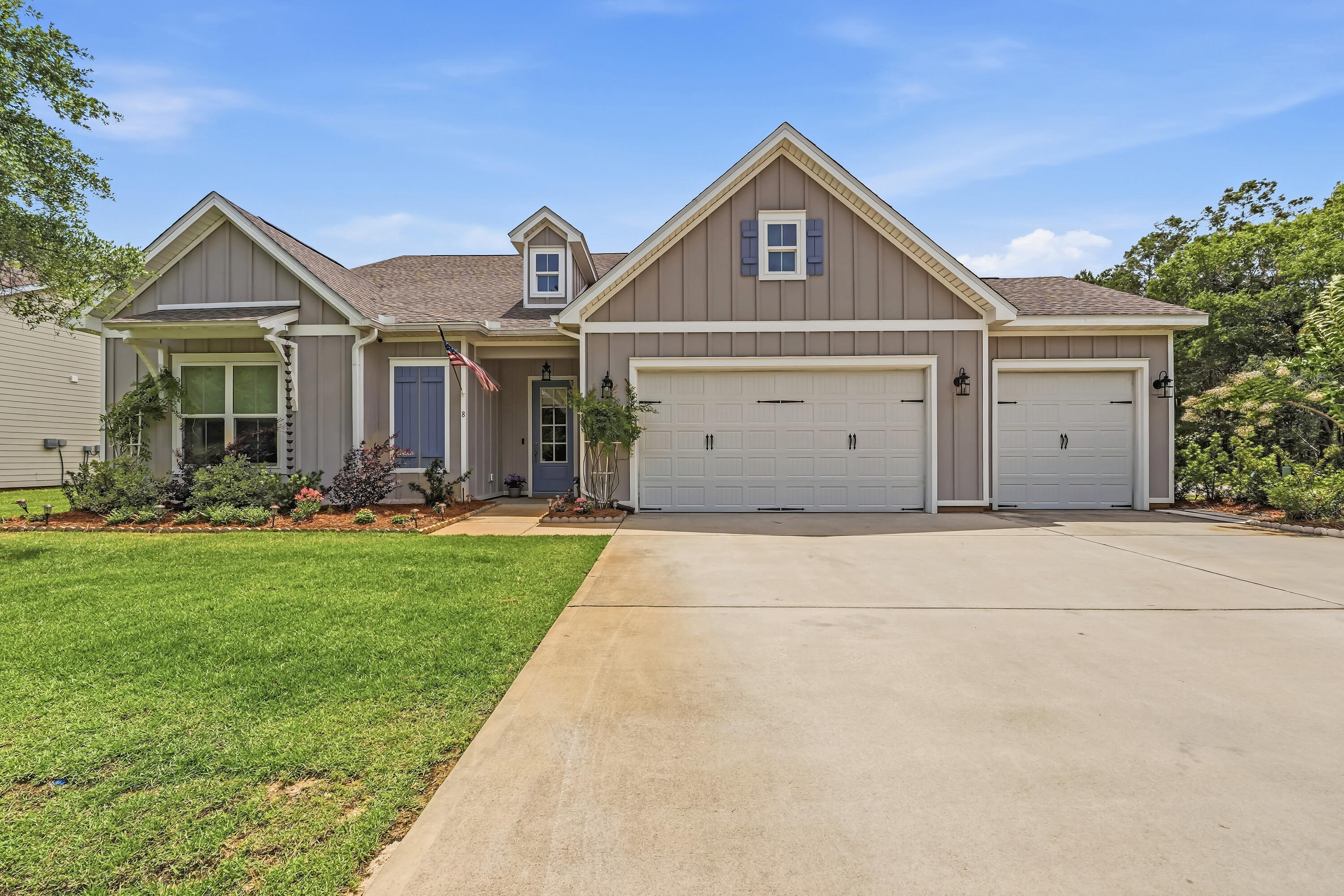 MAGNOLIA BAY ESTATES - Residential