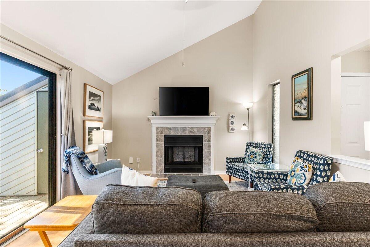 124 SE Elm Avenue Unit 3G