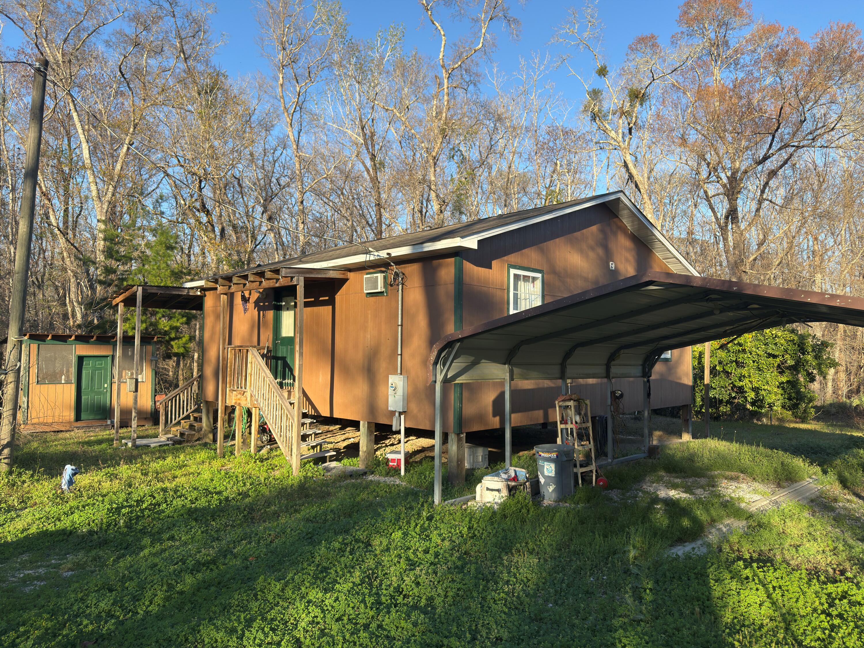 NO RECORDED SUBDIVISION - Residential