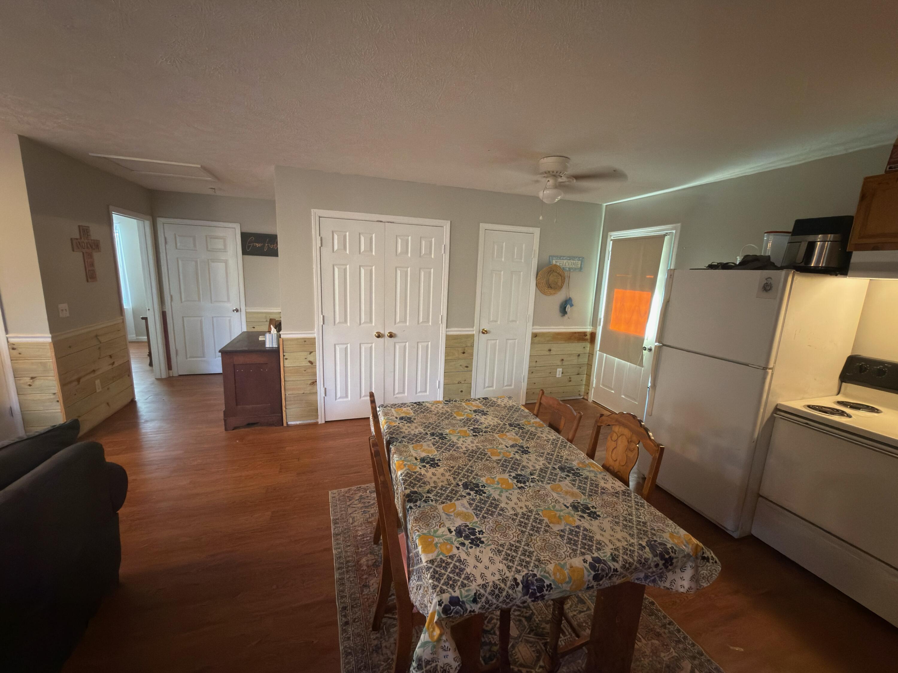 NO RECORDED SUBDIVISION - Residential