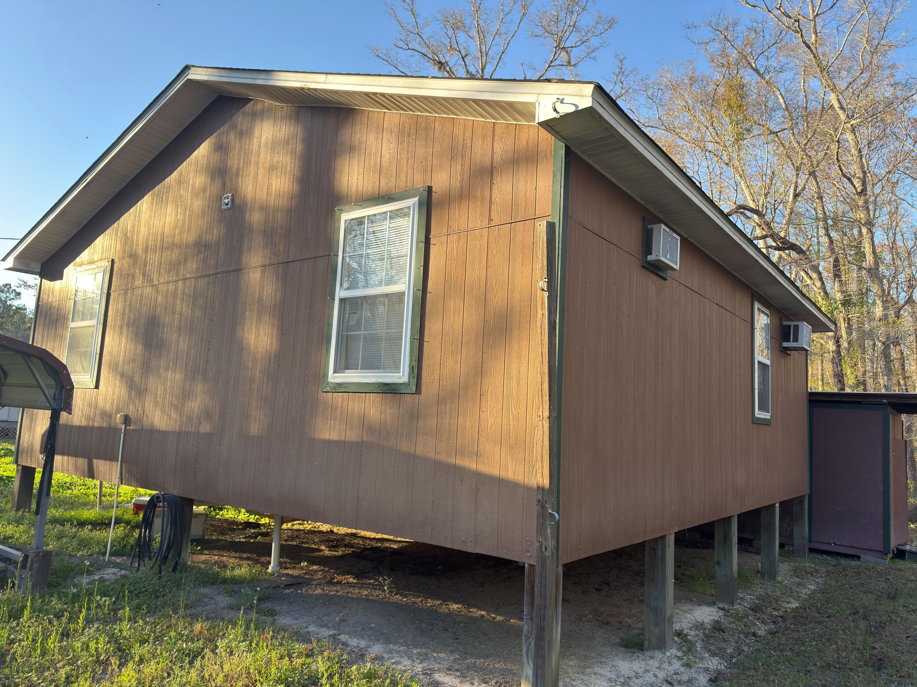 NO RECORDED SUBDIVISION - Residential