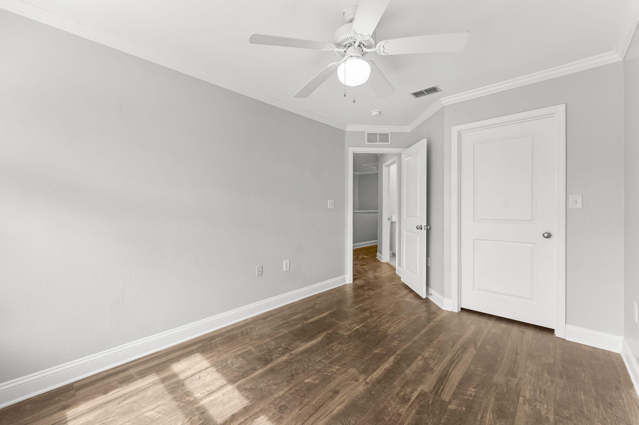 VERANDAS OF FREEPORT, THE - Residential Lease