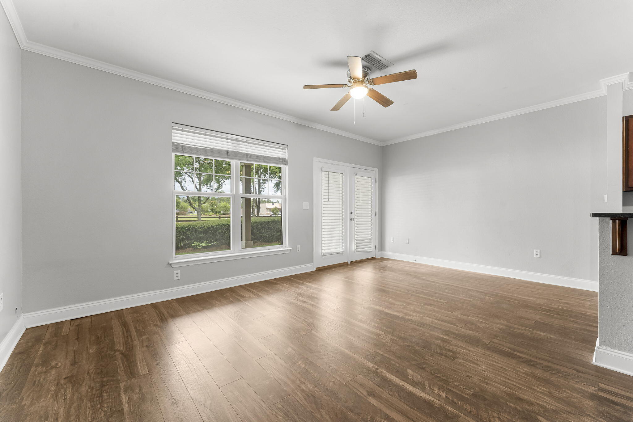 VERANDAS OF FREEPORT, THE - Residential Lease