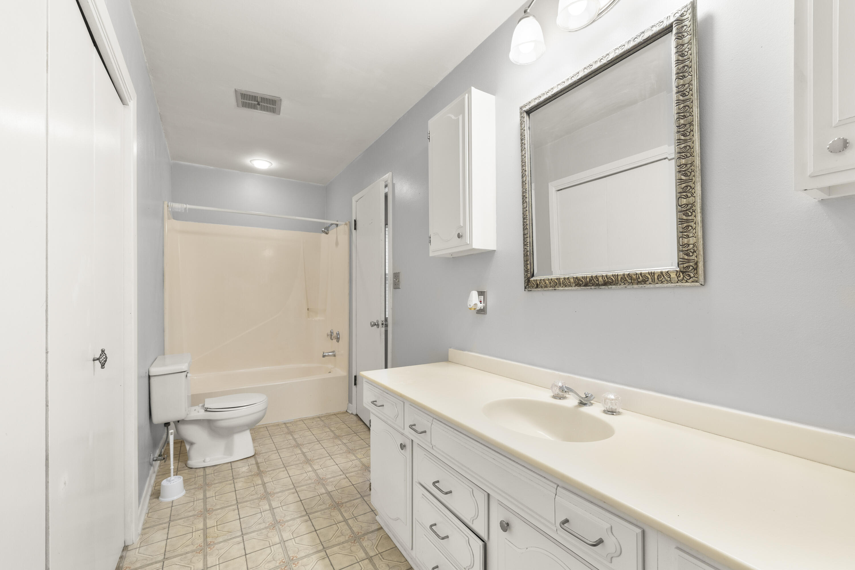 OAKDALE MINI FARMS RESUB BLK 05 - Residential