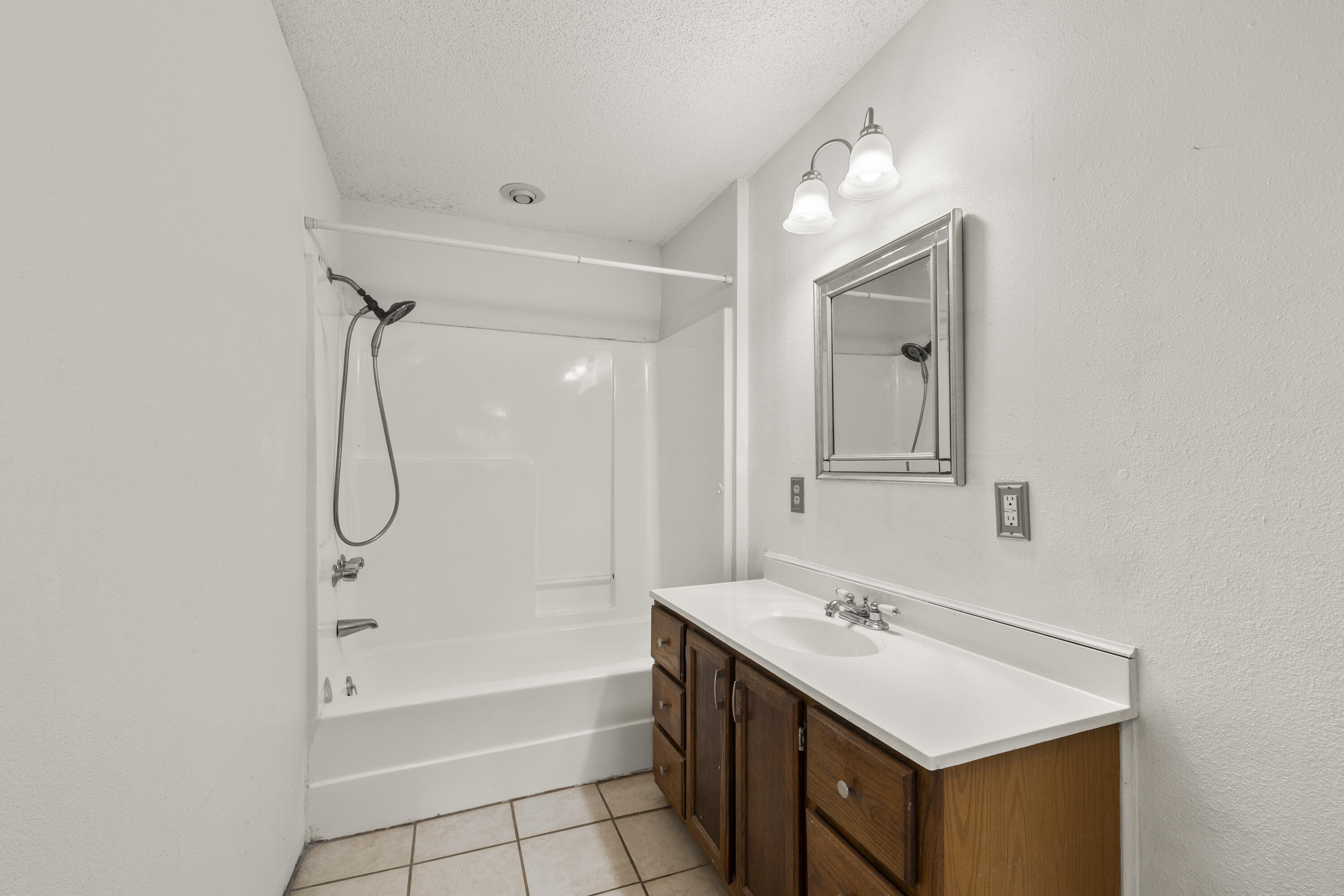 OAKDALE MINI FARMS RESUB BLK 05 - Residential