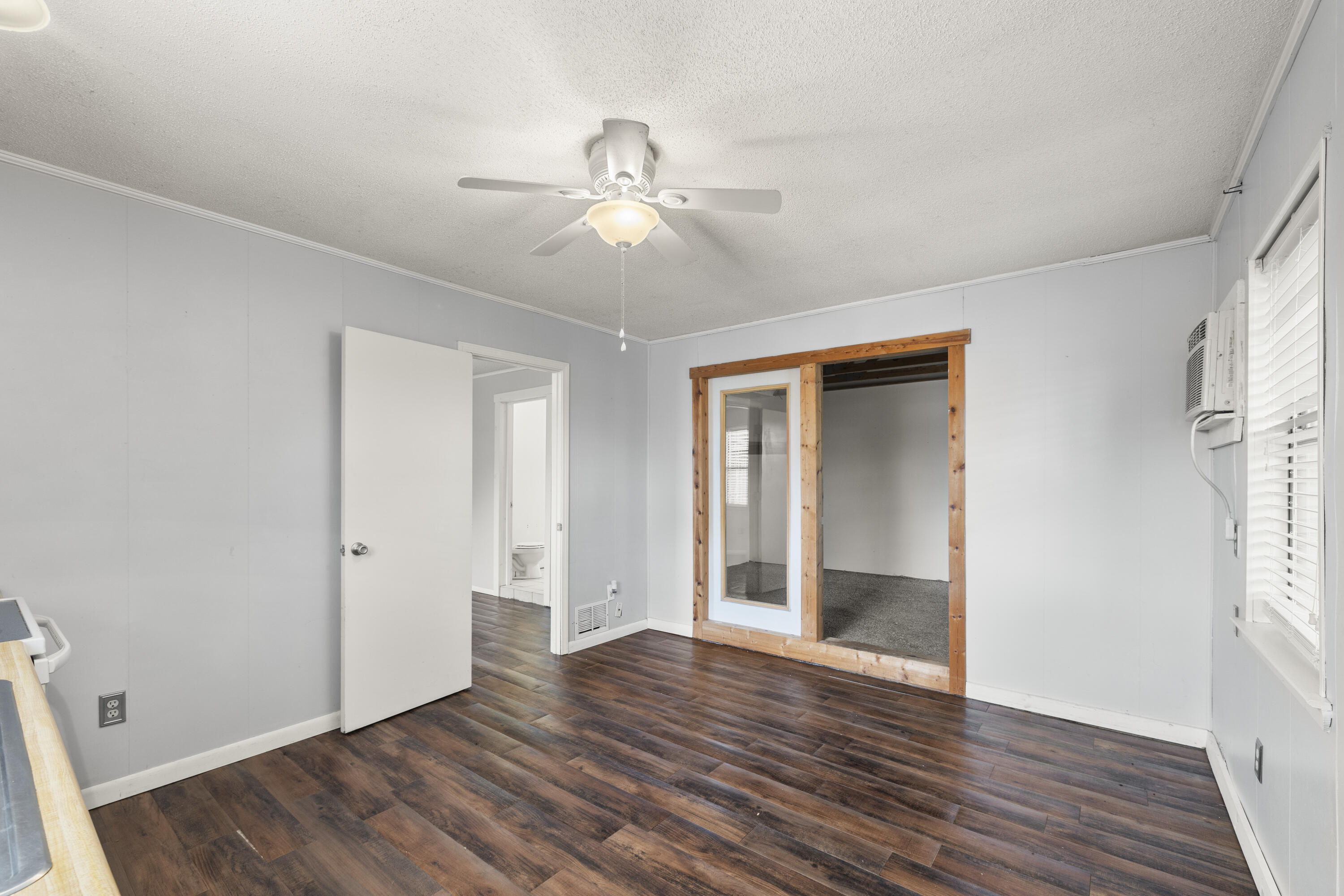 OAKDALE MINI FARMS RESUB BLK 05 - Residential