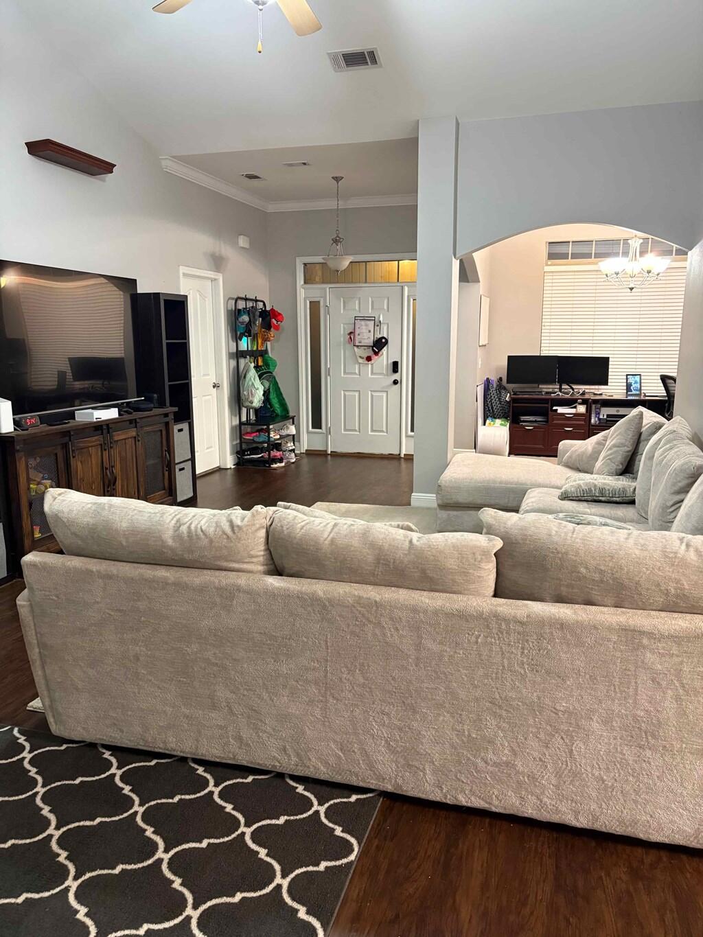 ROLLING RIDGE S/D - Residential Lease