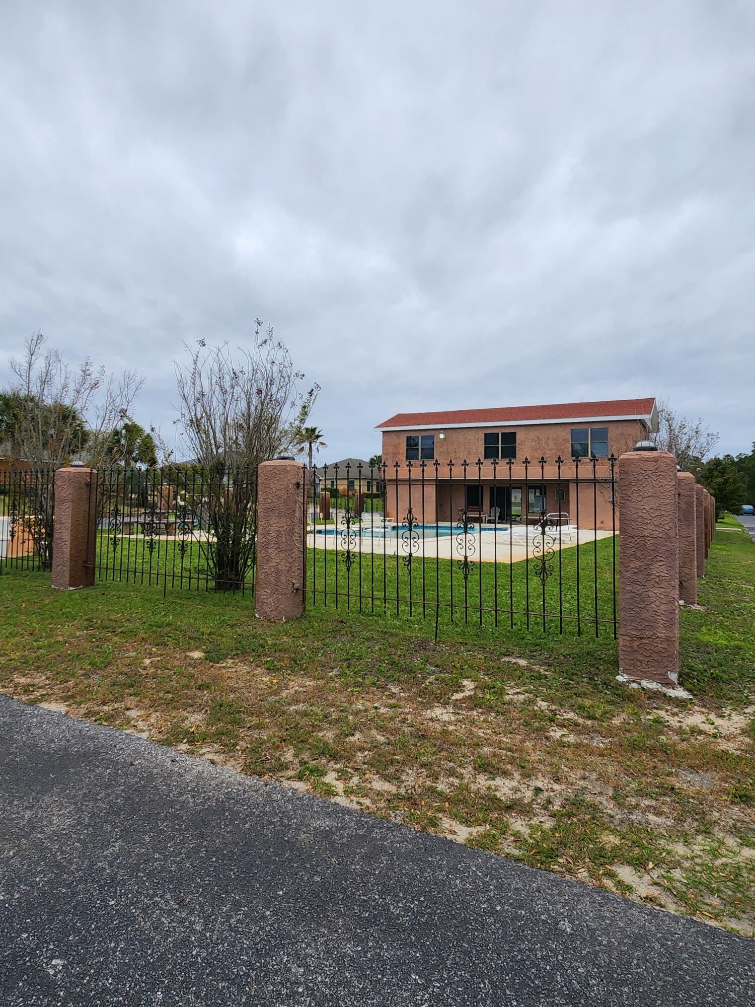 SMUGGLERS COVE - Land