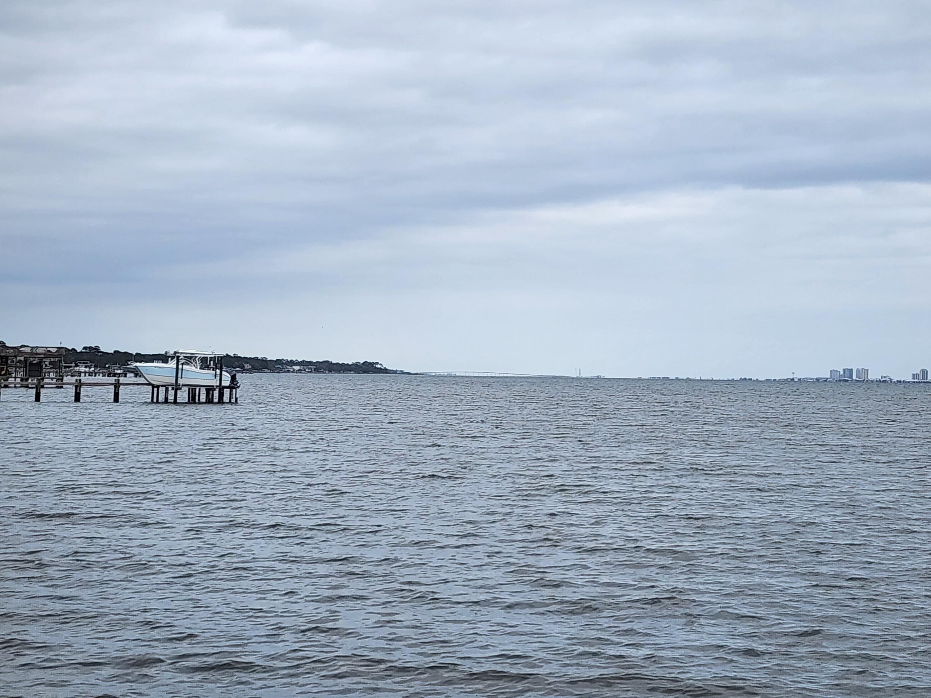 SMUGGLERS COVE - Land