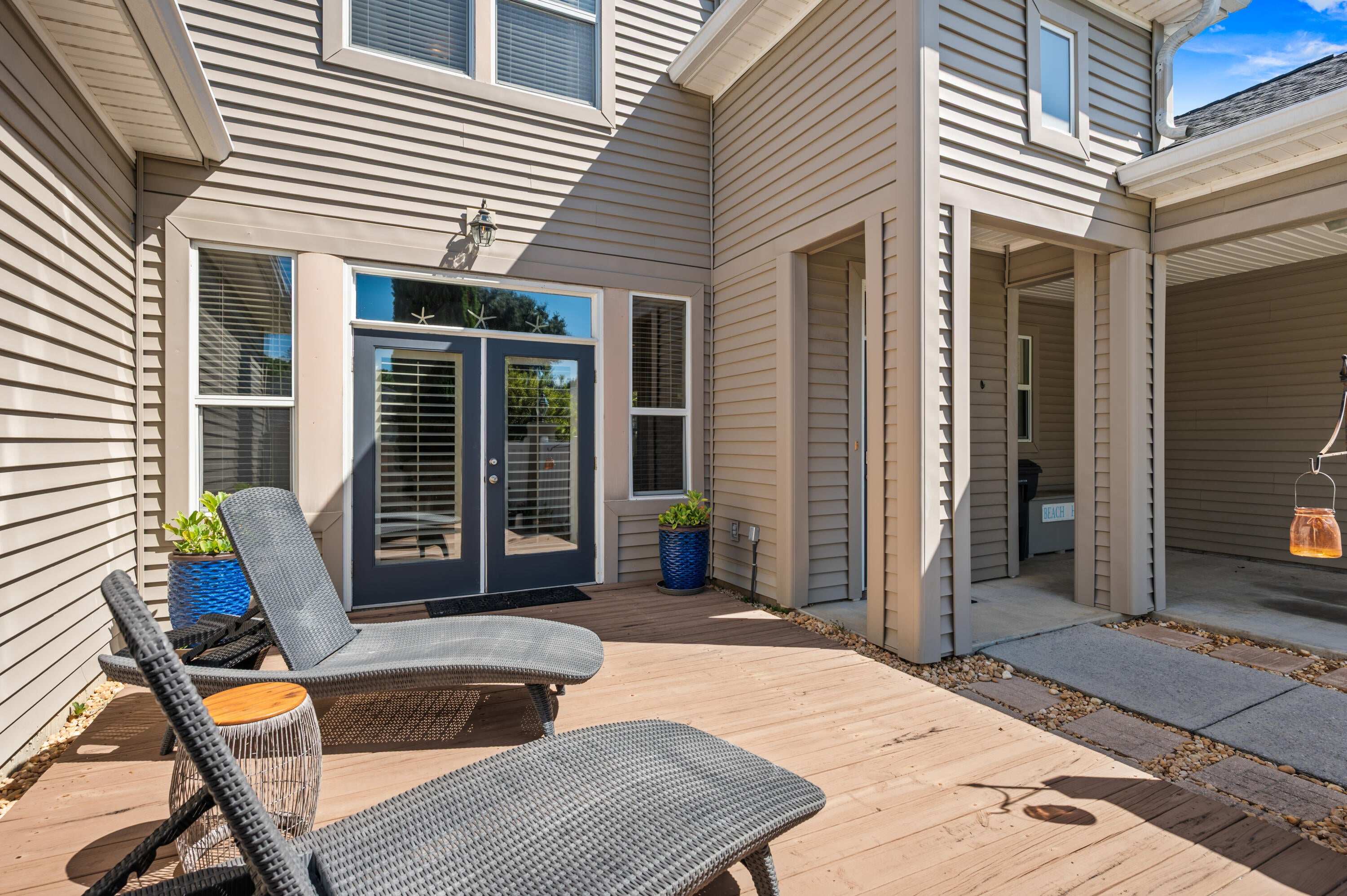 79 Courtyard Drive