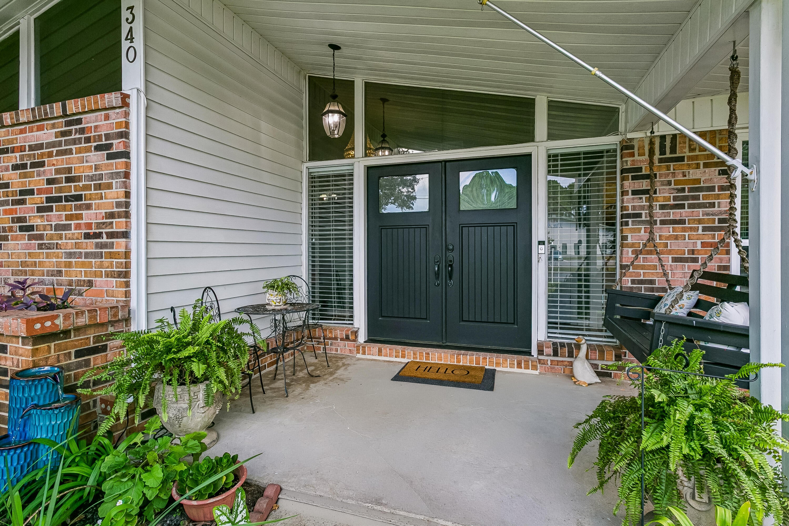 340 NW Holmes Boulevard