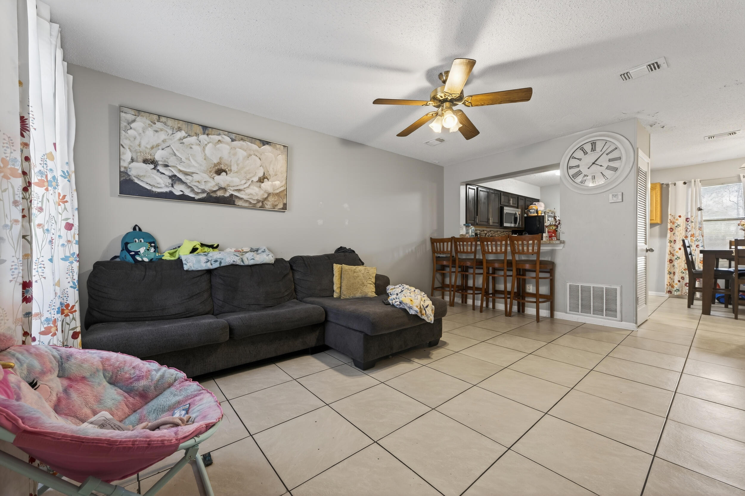 LEESA JENNIFER ACRES - Residential