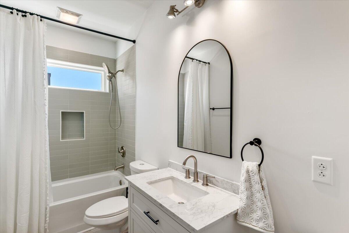 VILLAGE AT NAVARRE - Residential