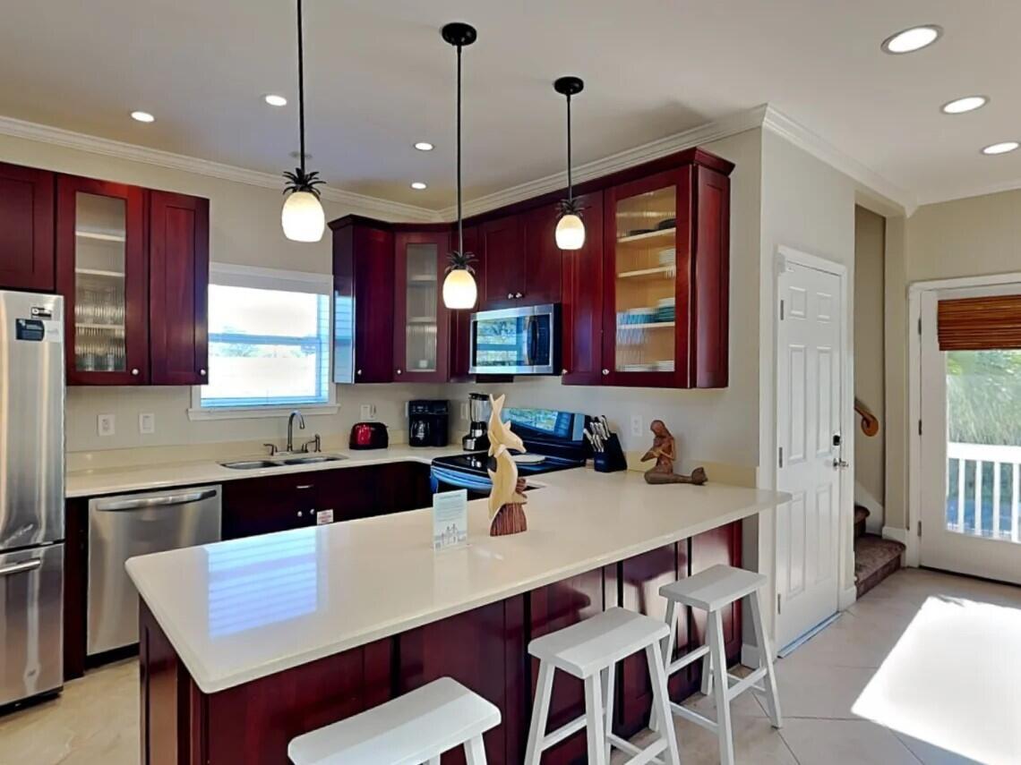 HOLIDAY BEACH UNIT 16 - Residential