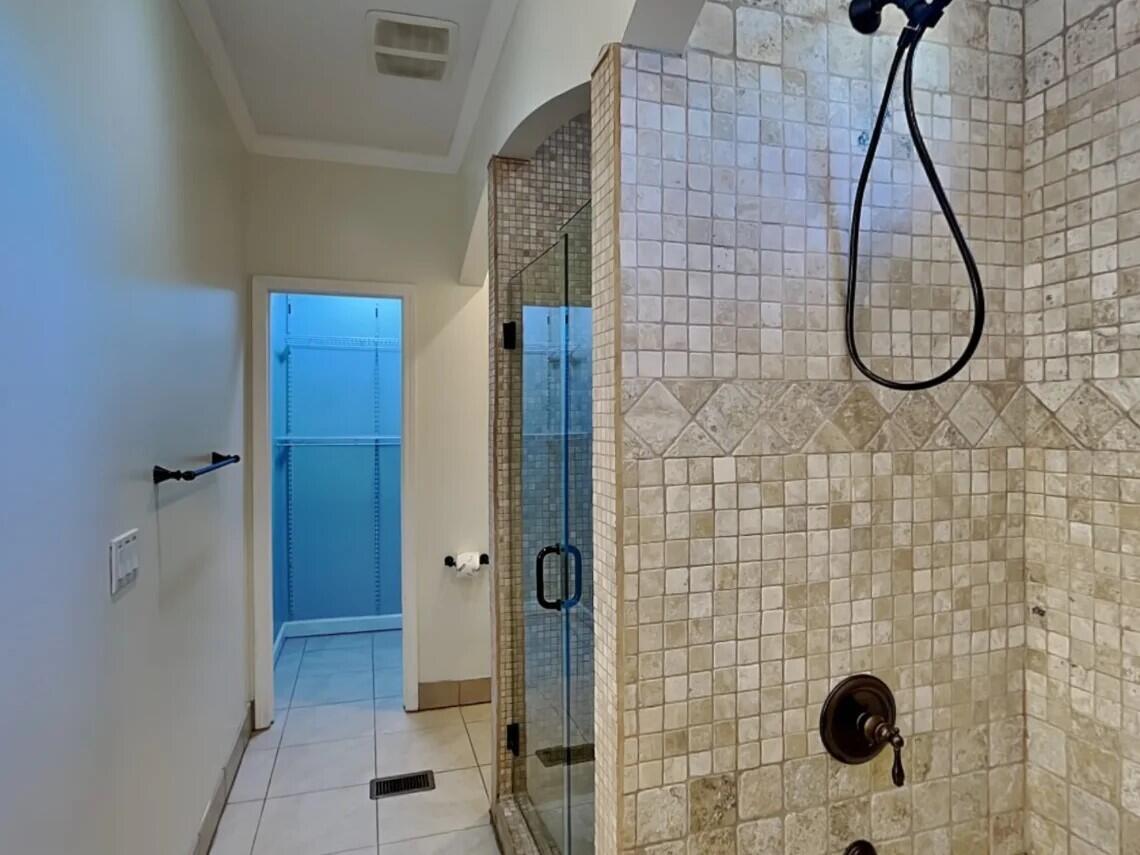 HOLIDAY BEACH UNIT 16 - Residential