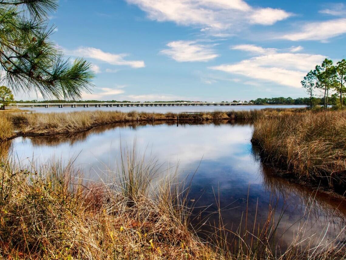 HOLIDAY BEACH UNIT 16 - Residential