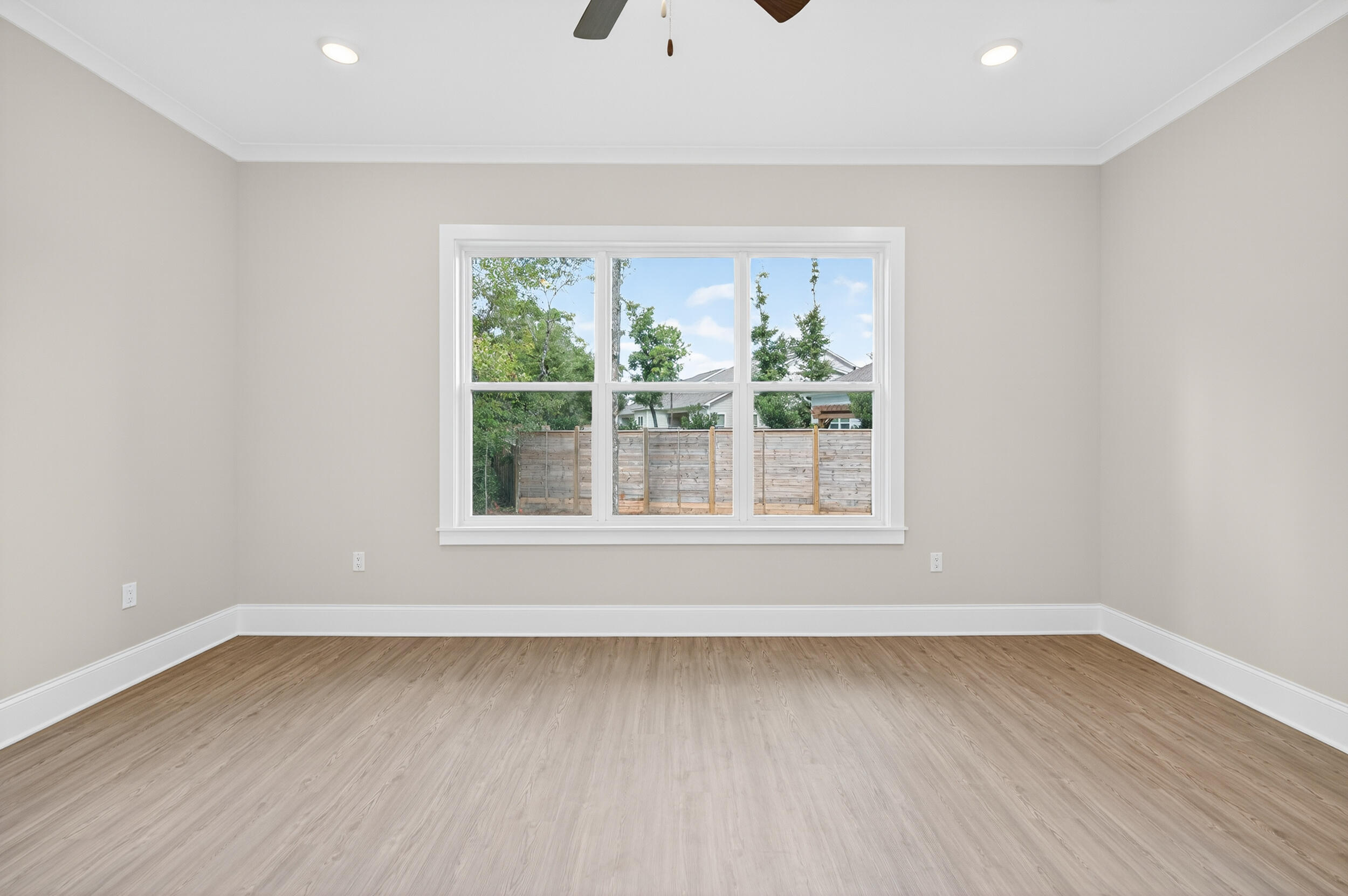 MAGNOLIA BAY ESTATES - Residential