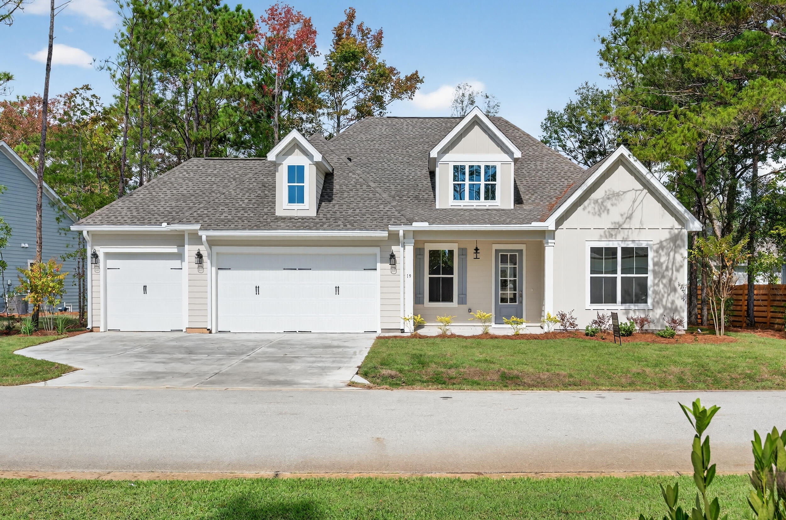 MAGNOLIA BAY ESTATES - Residential