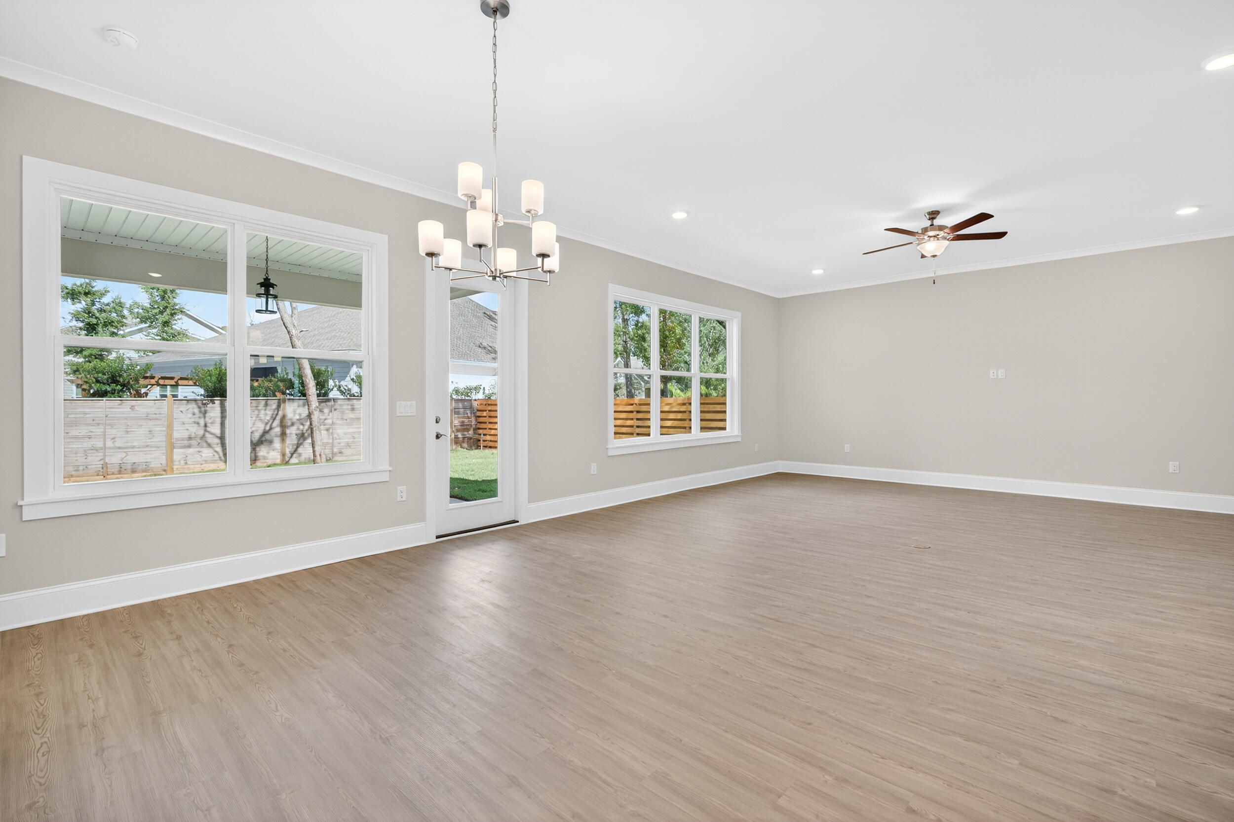 MAGNOLIA BAY ESTATES - Residential