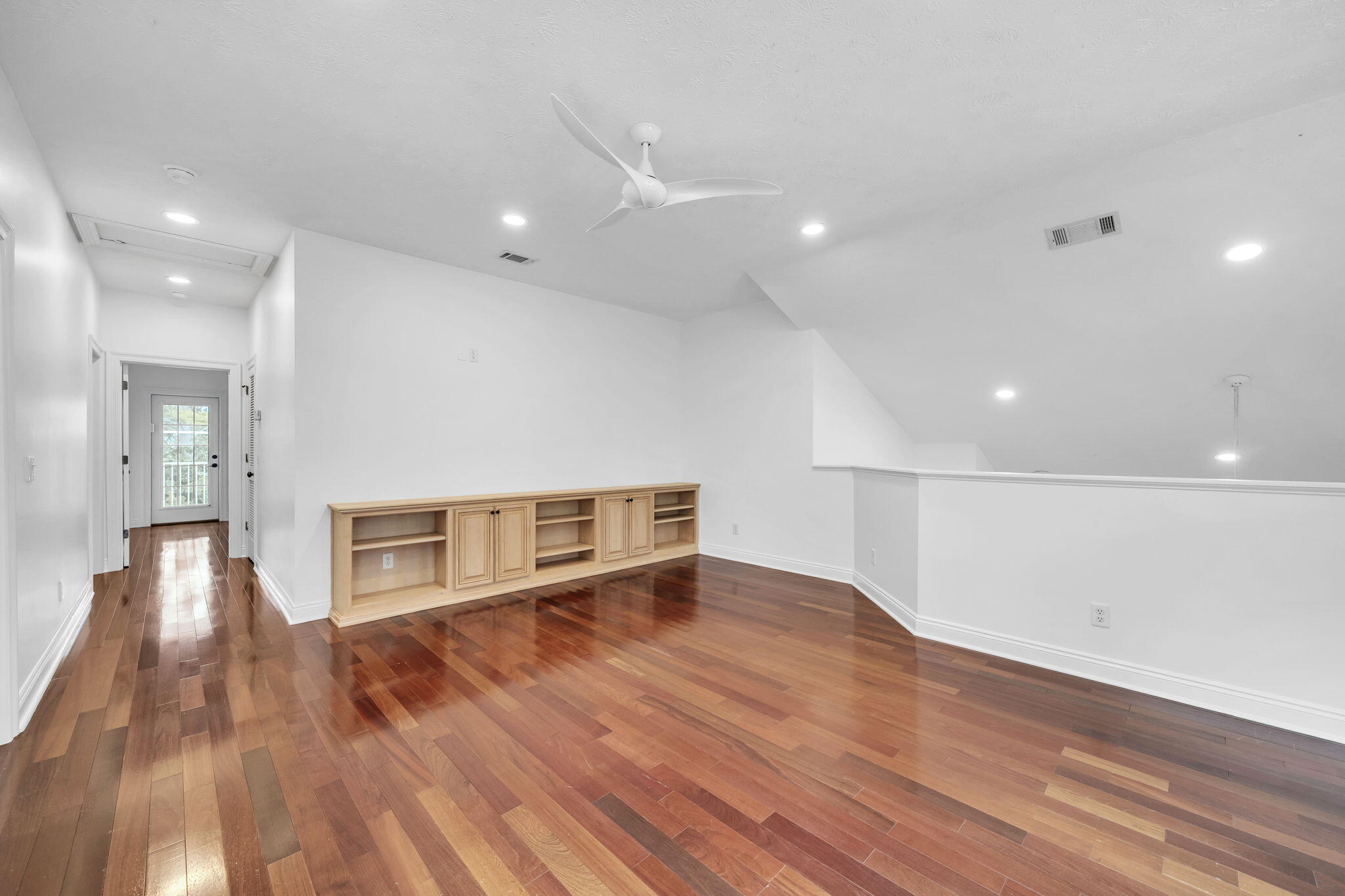 SEABREEZE PH 2 - Residential