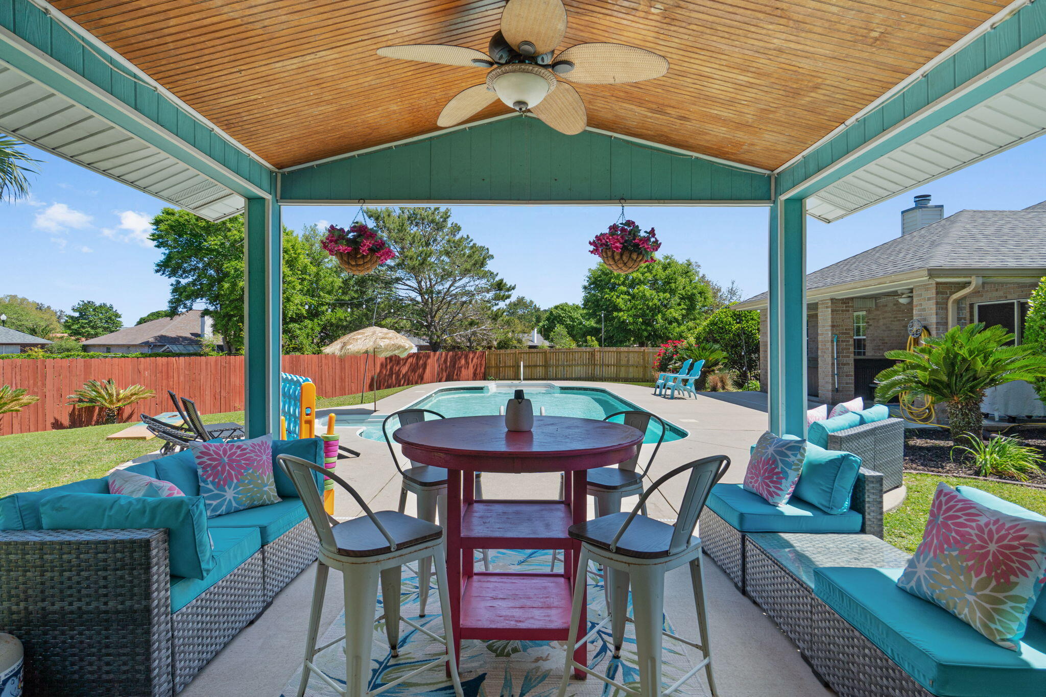 HARVELLS CROSSING - Residential