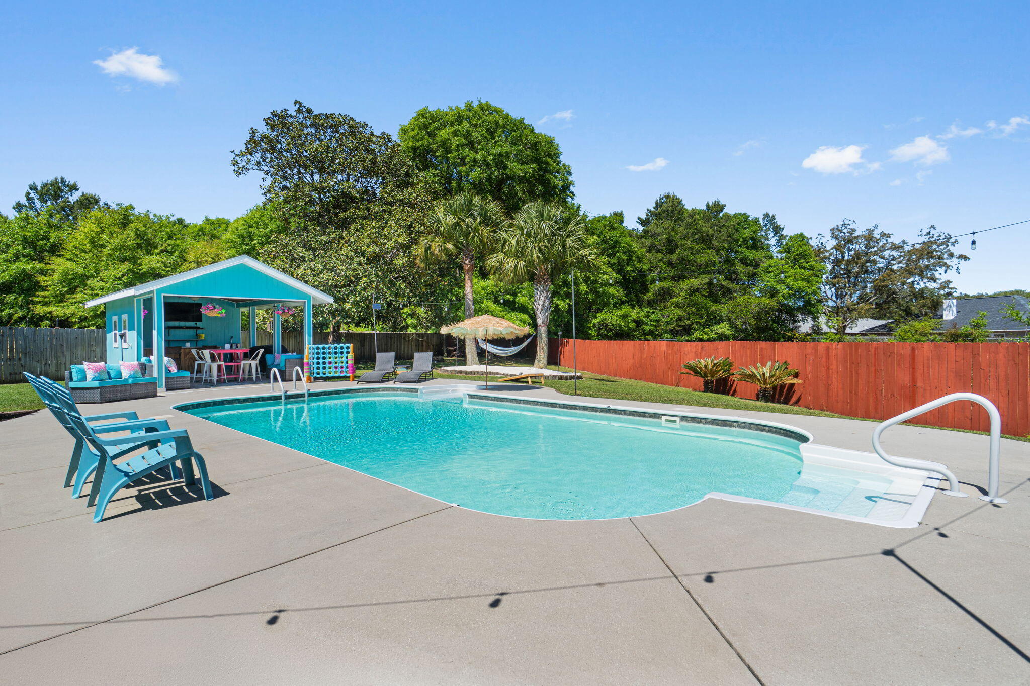 HARVELLS CROSSING - Residential