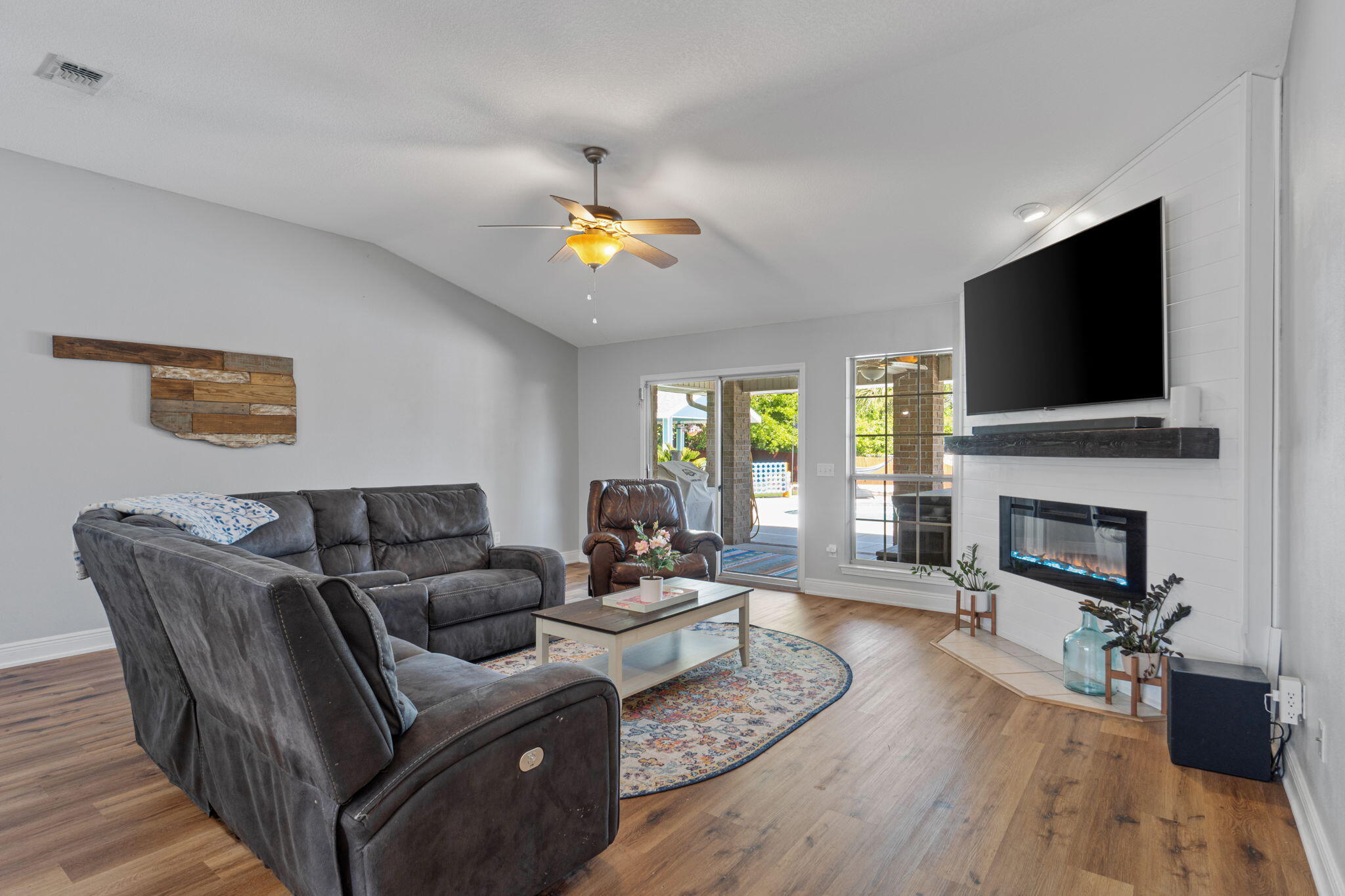 HARVELLS CROSSING - Residential