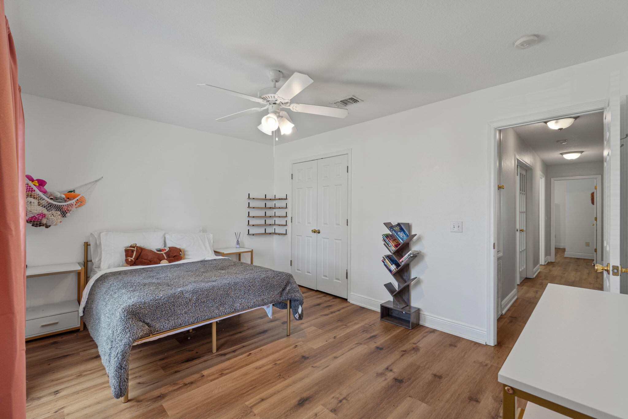 HARVELLS CROSSING - Residential