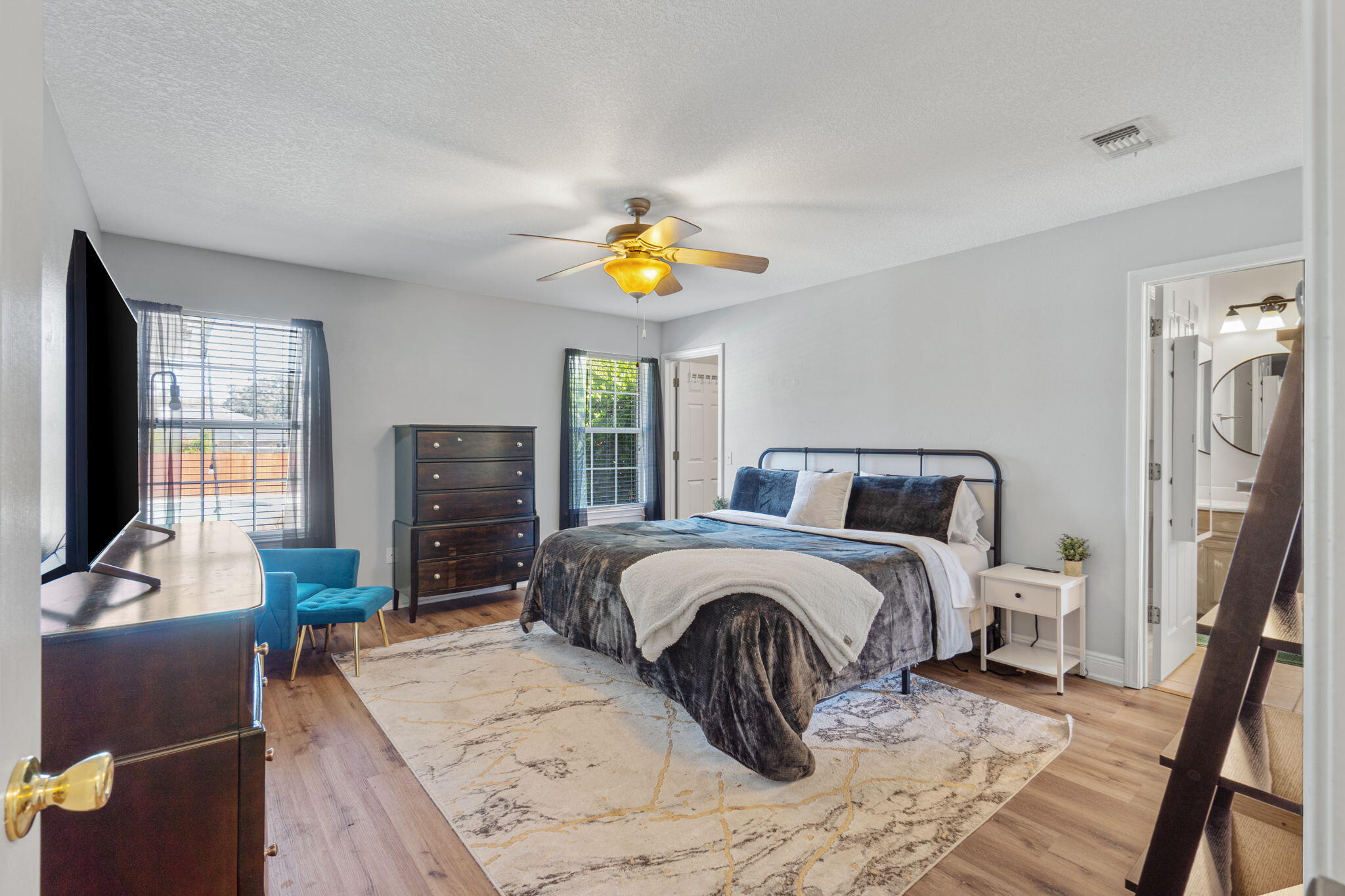 HARVELLS CROSSING - Residential