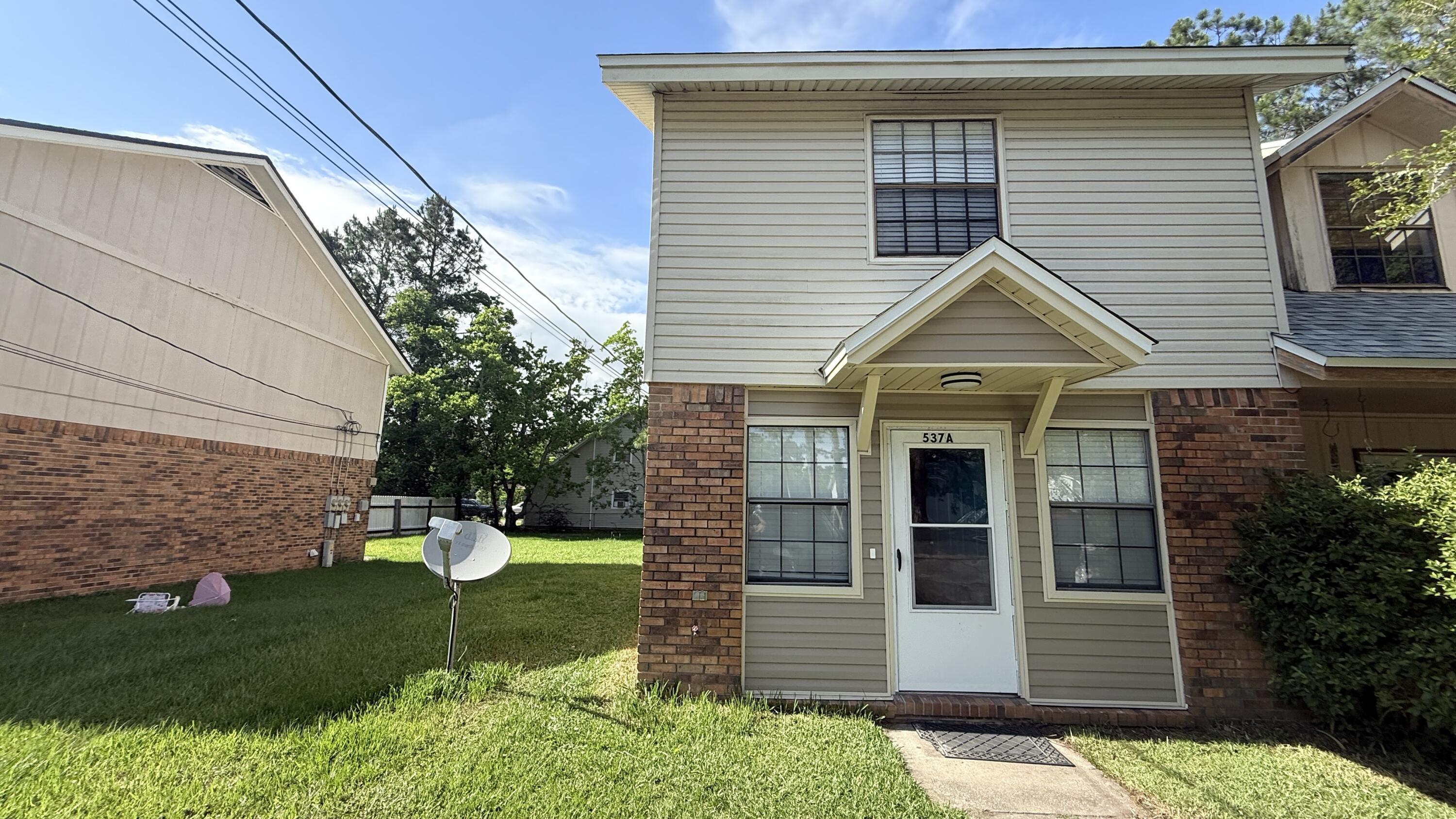 PINE MEADOWS 4TH ADDN - Residential Lease